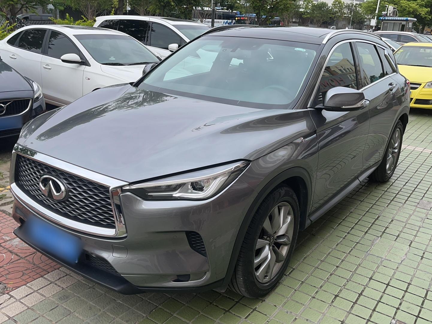 英菲尼迪QX50 2020款 2.0T 两驱时尚版