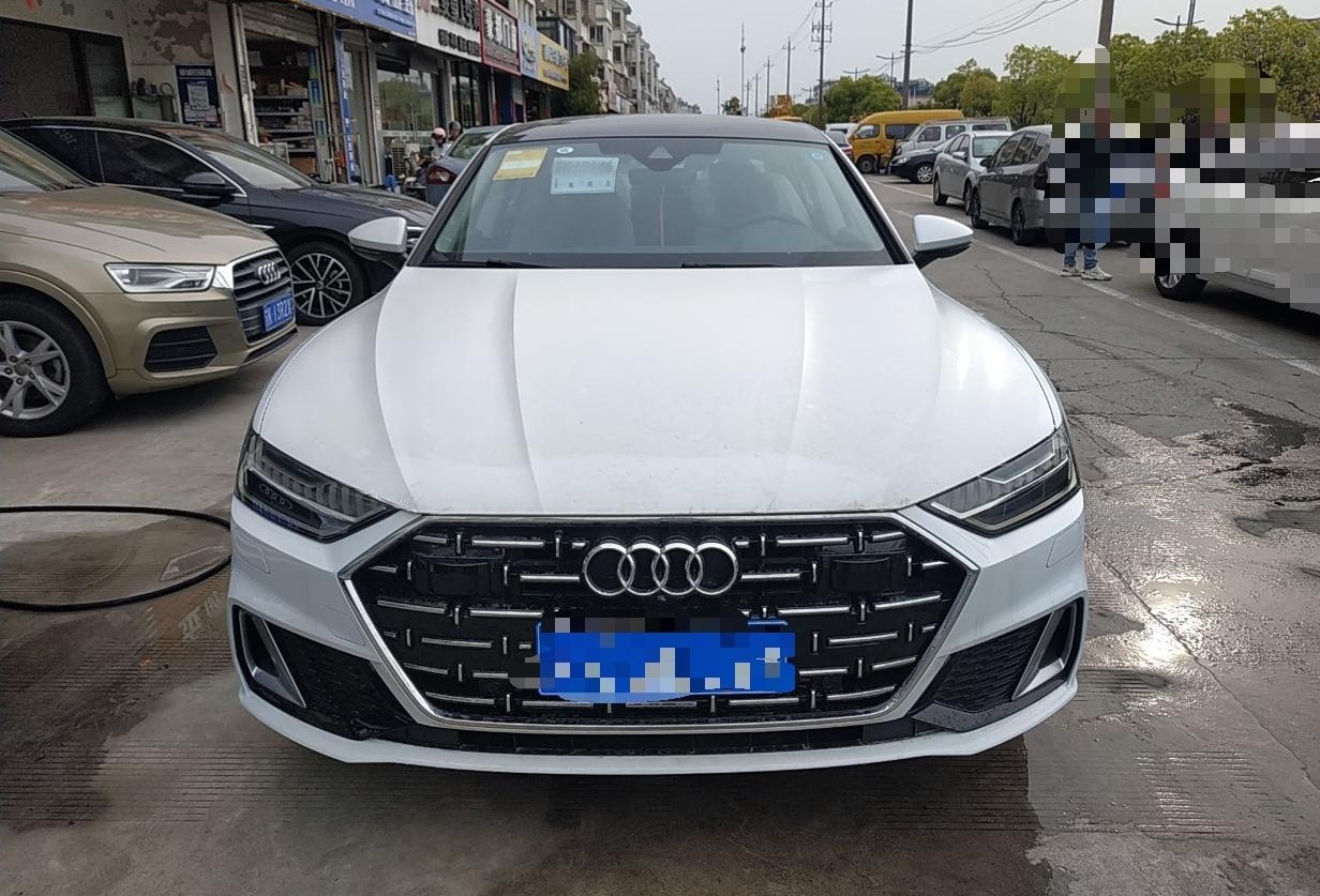 奥迪A7L 2022款 45 TFSI S-line 筑梦未来版