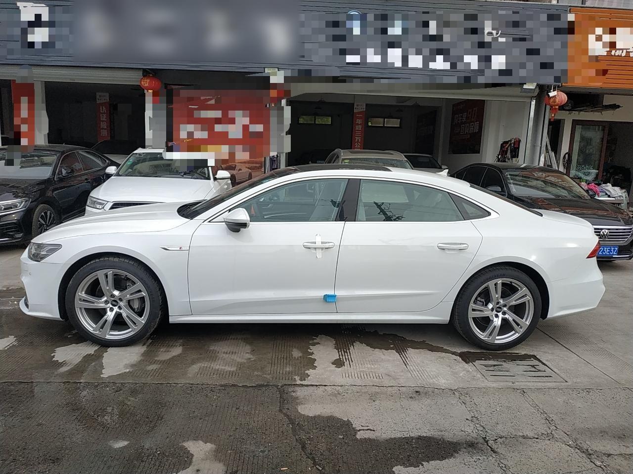 奥迪A7L 2022款 45 TFSI S-line 筑梦未来版