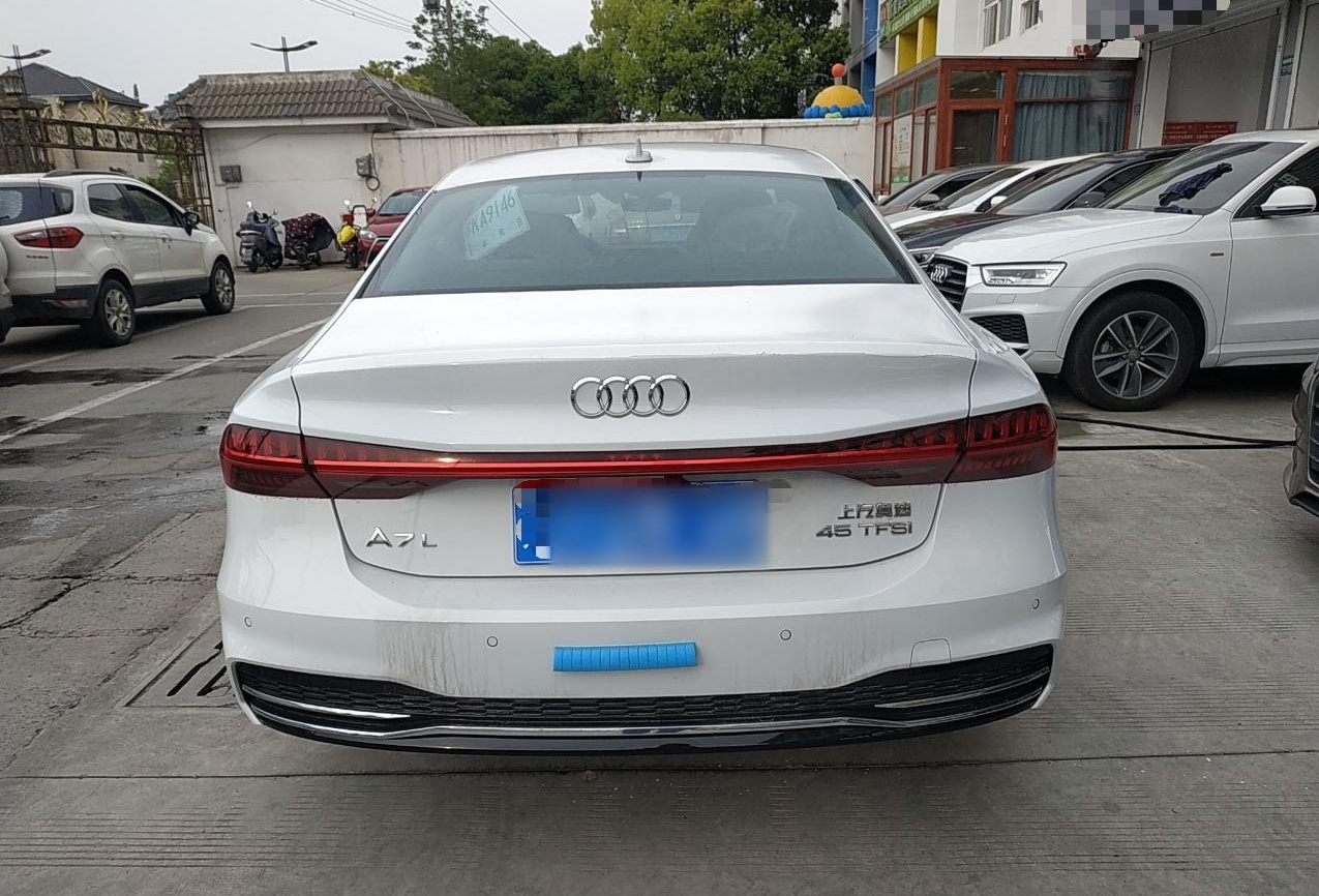奥迪A7L 2022款 45 TFSI S-line 筑梦未来版