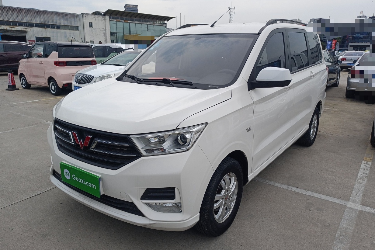 五菱汽车 五菱宏光 2019款 1.5L S舒适型国VI LAR