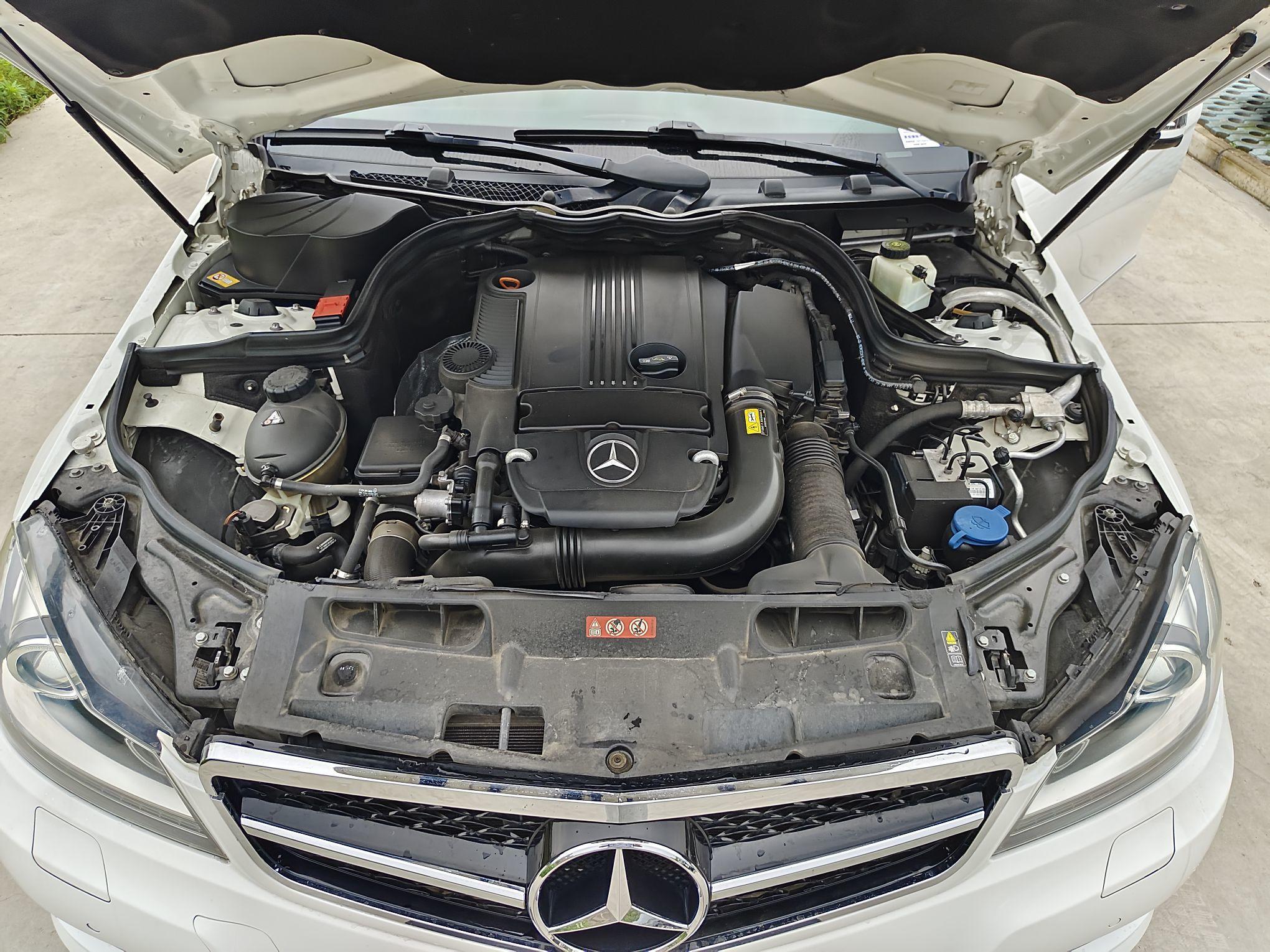 奔驰C级 2011款 C 200 豪华运动旅行版(进口)