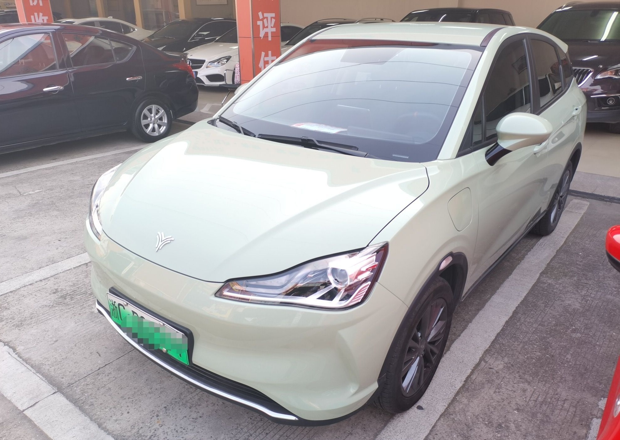 哪吒汽车 哪吒V 2022款 潮 400 Lite