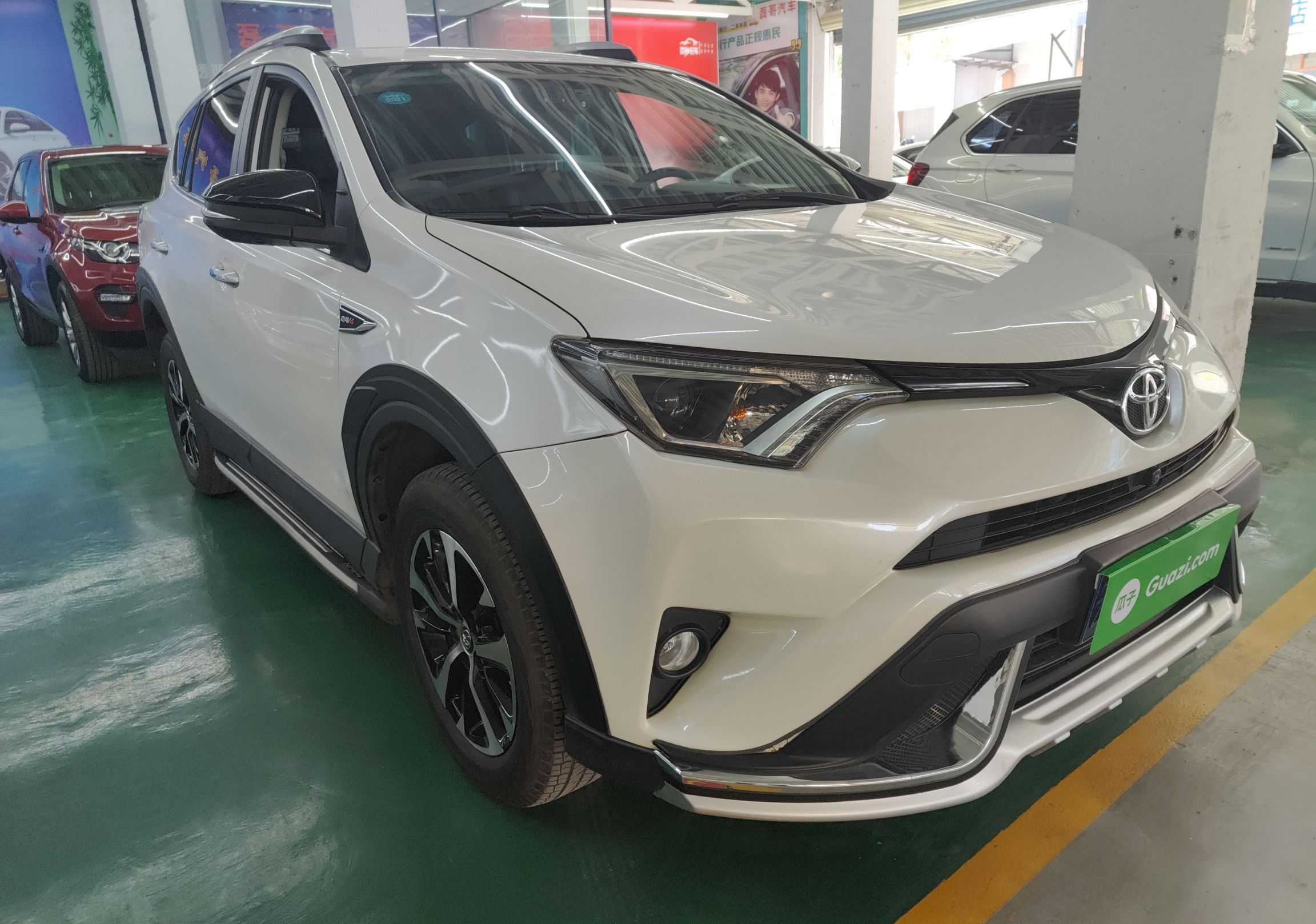 丰田 RAV4 2018款 2.0L CVT两驱风尚X版