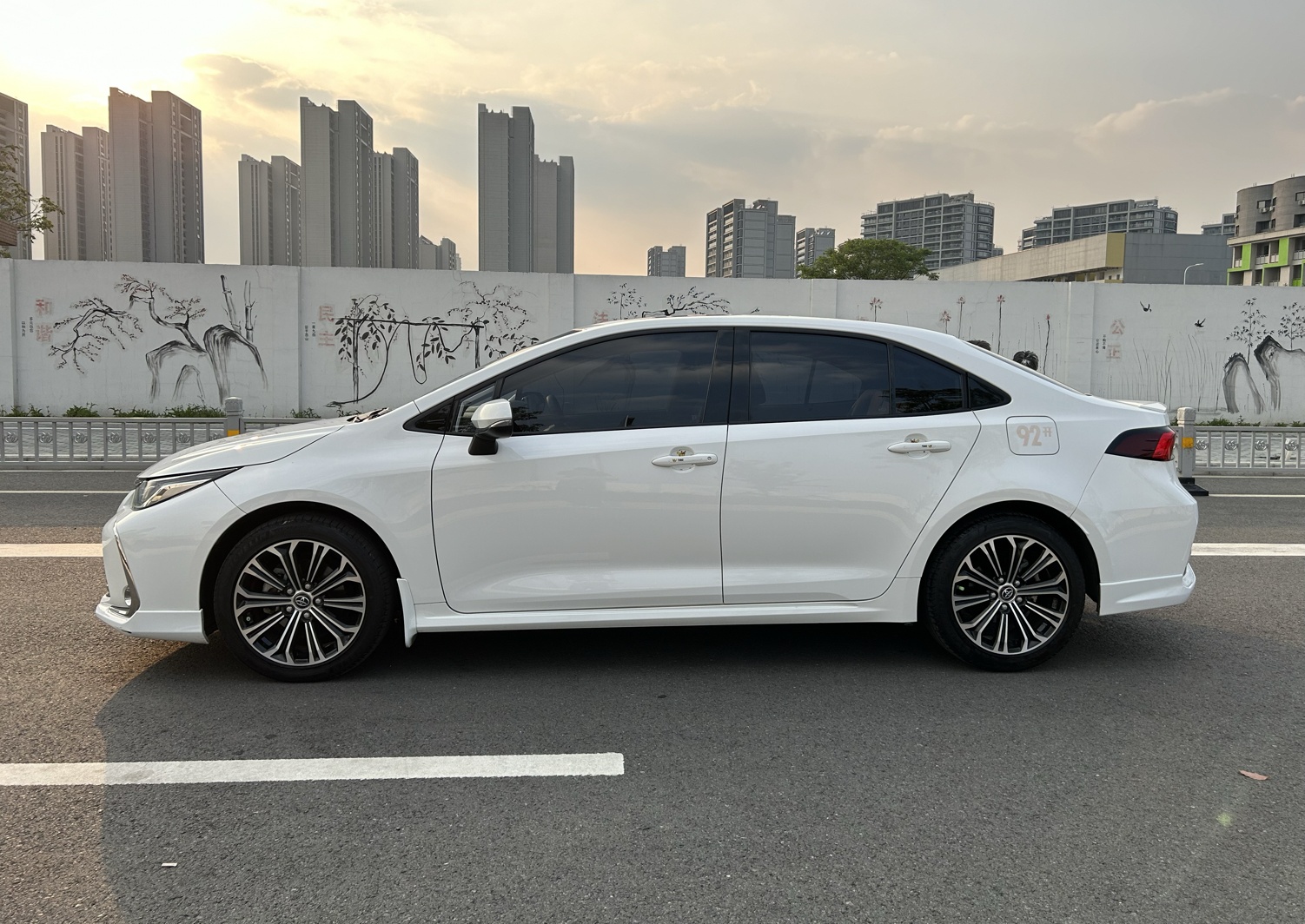 丰田 卡罗拉 2021款 1.2T S-CVT 运动版