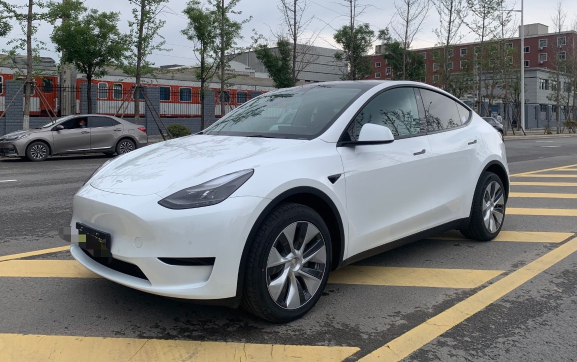 特斯拉 Model Y 2021款 标准续航后驱版