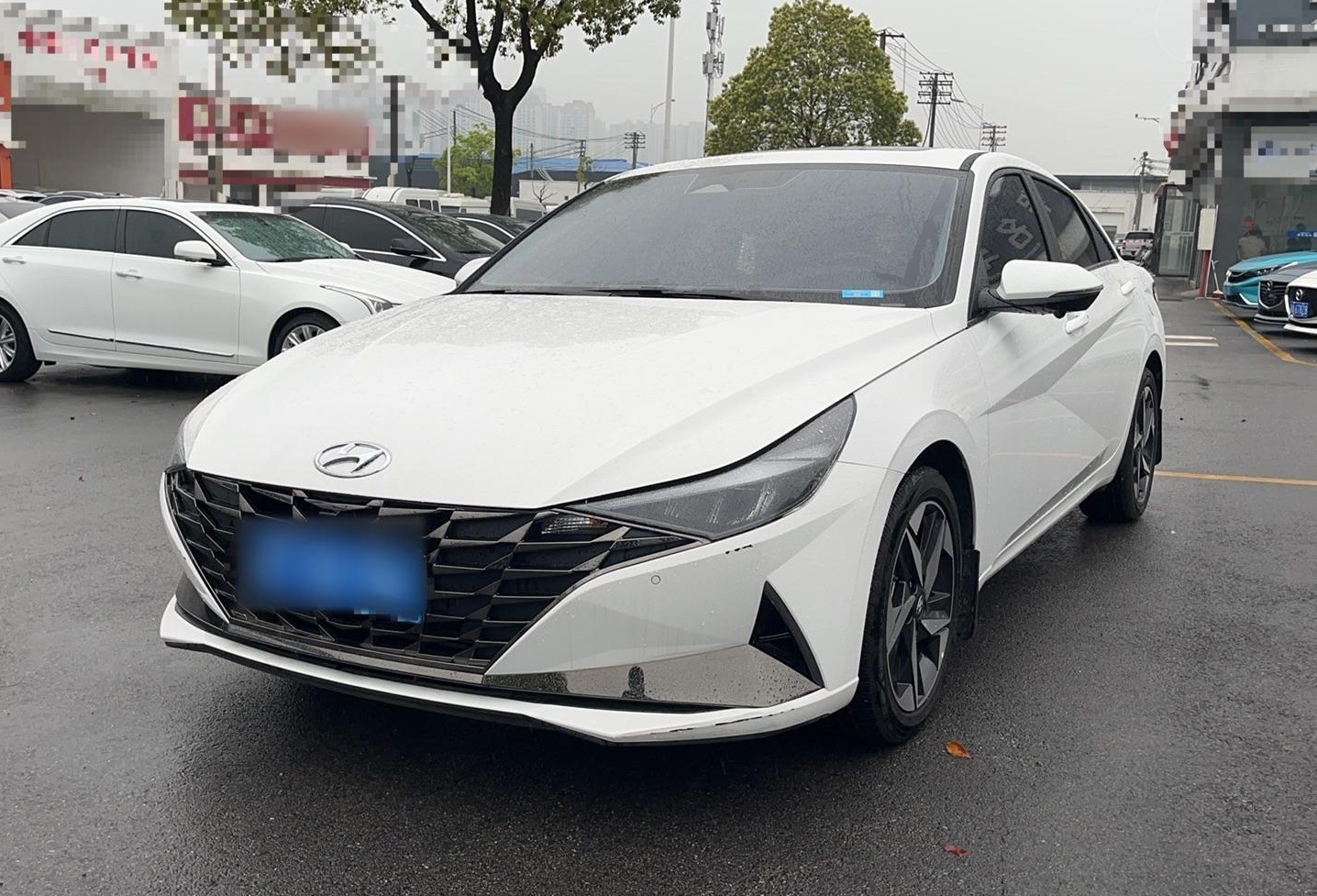 现代 伊兰特 2021款 1.5L LUX尊贵版