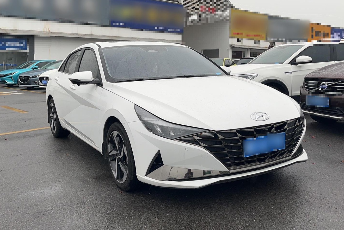 现代 伊兰特 2021款 1.5L LUX尊贵版