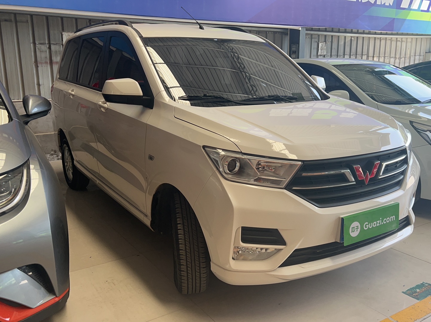 五菱汽车 五菱宏光 2019款 1.5L S舒适型国VI LAR