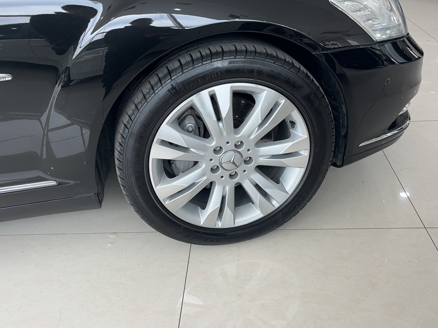 奔驰S级 2012款 S 300 L 商务型 Grand Edition(进口)