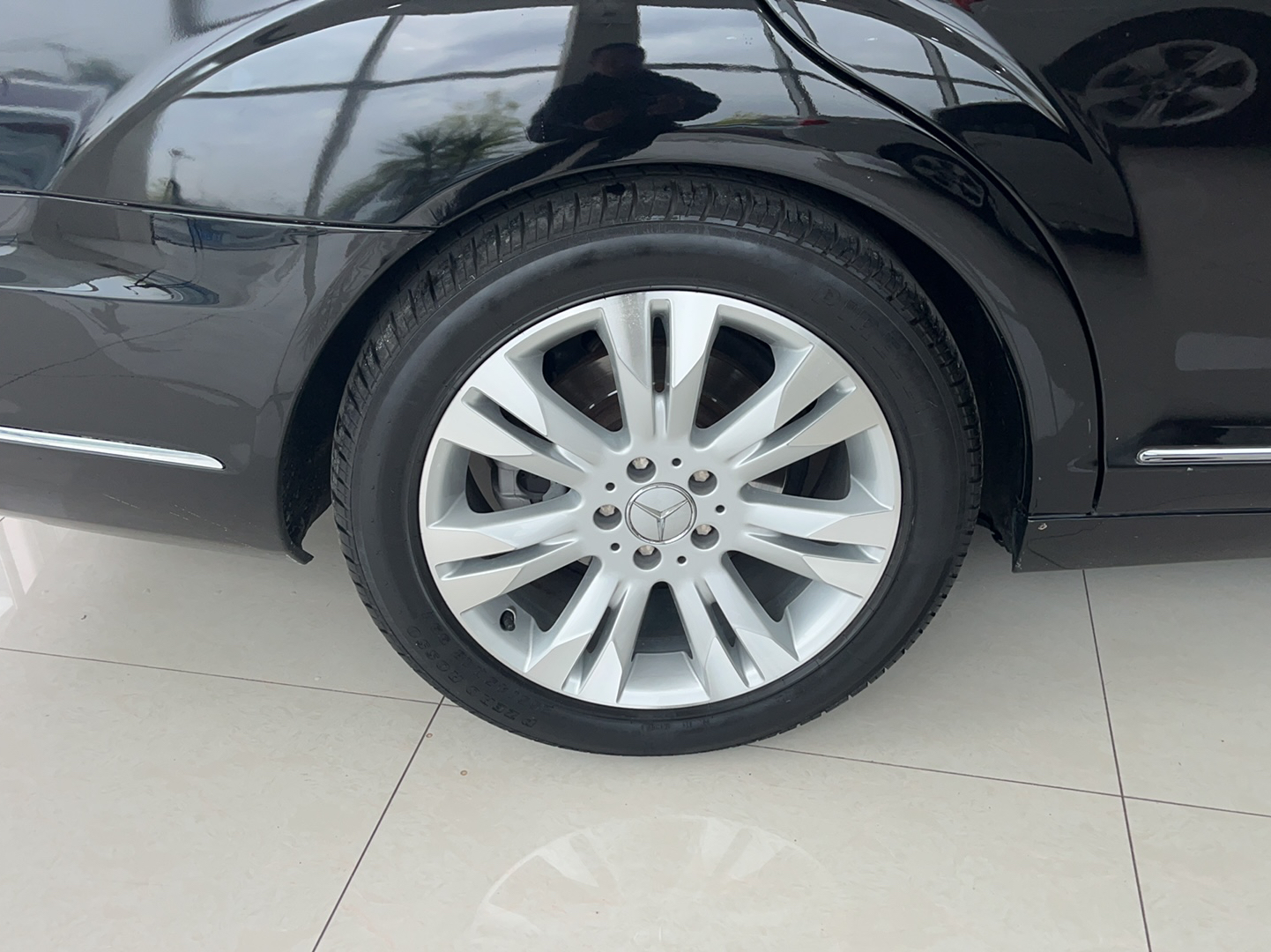 奔驰S级 2012款 S 300 L 商务型 Grand Edition(进口)