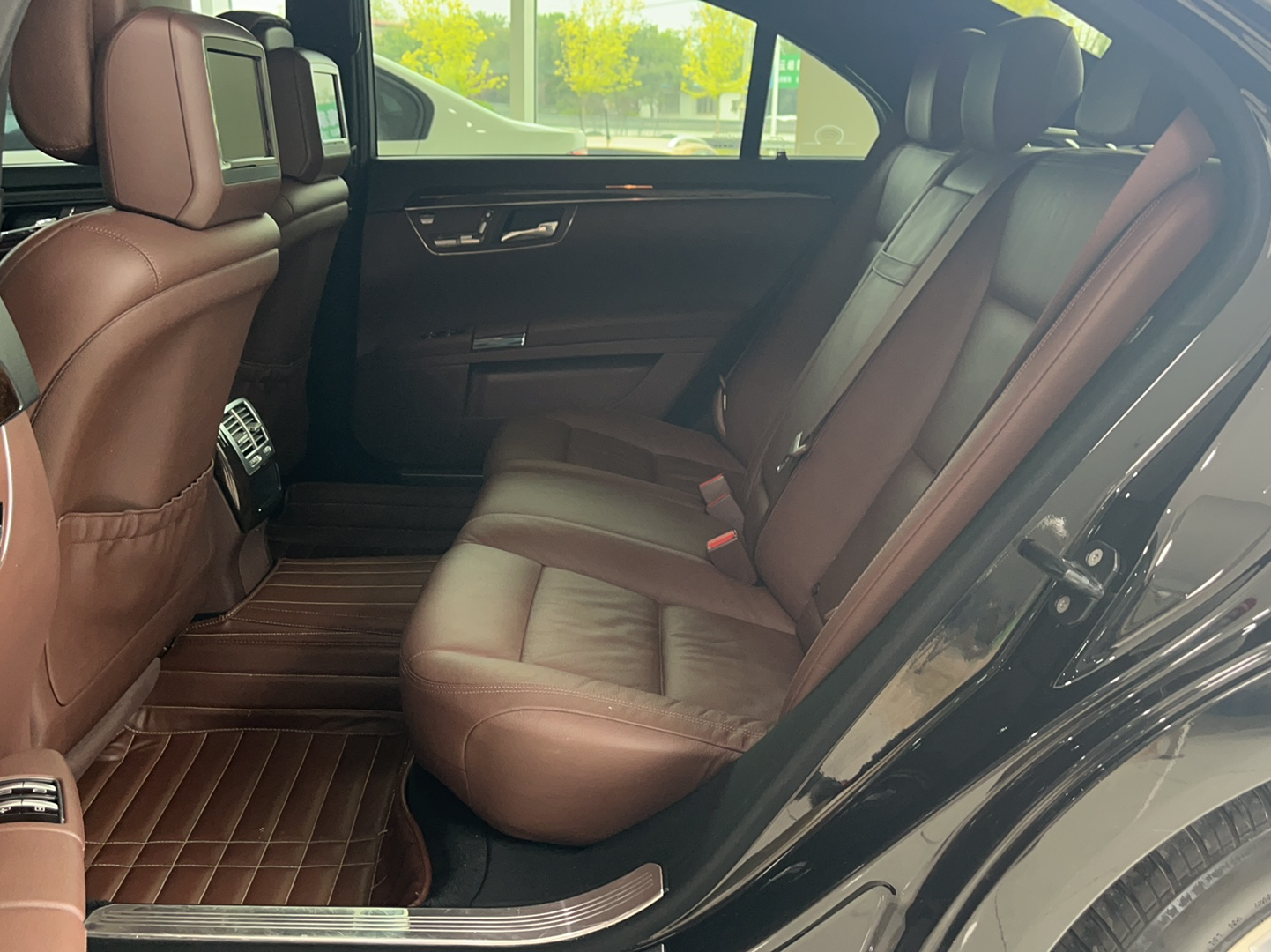 奔驰S级 2012款 S 300 L 商务型 Grand Edition(进口)