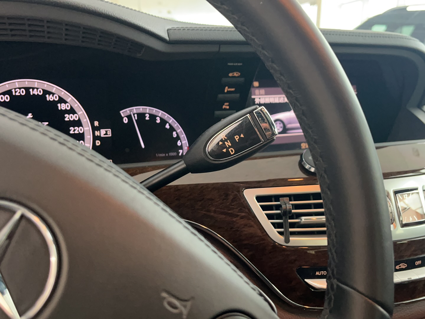 奔驰S级 2012款 S 300 L 商务型 Grand Edition(进口)