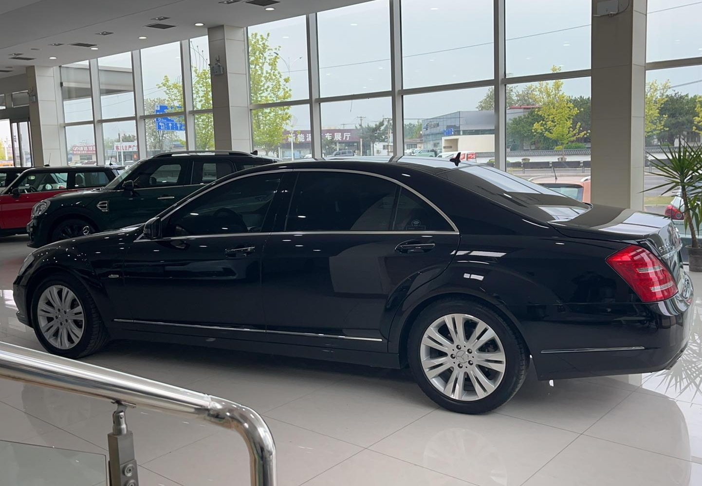 奔驰S级 2012款 S 300 L 商务型 Grand Edition(进口)