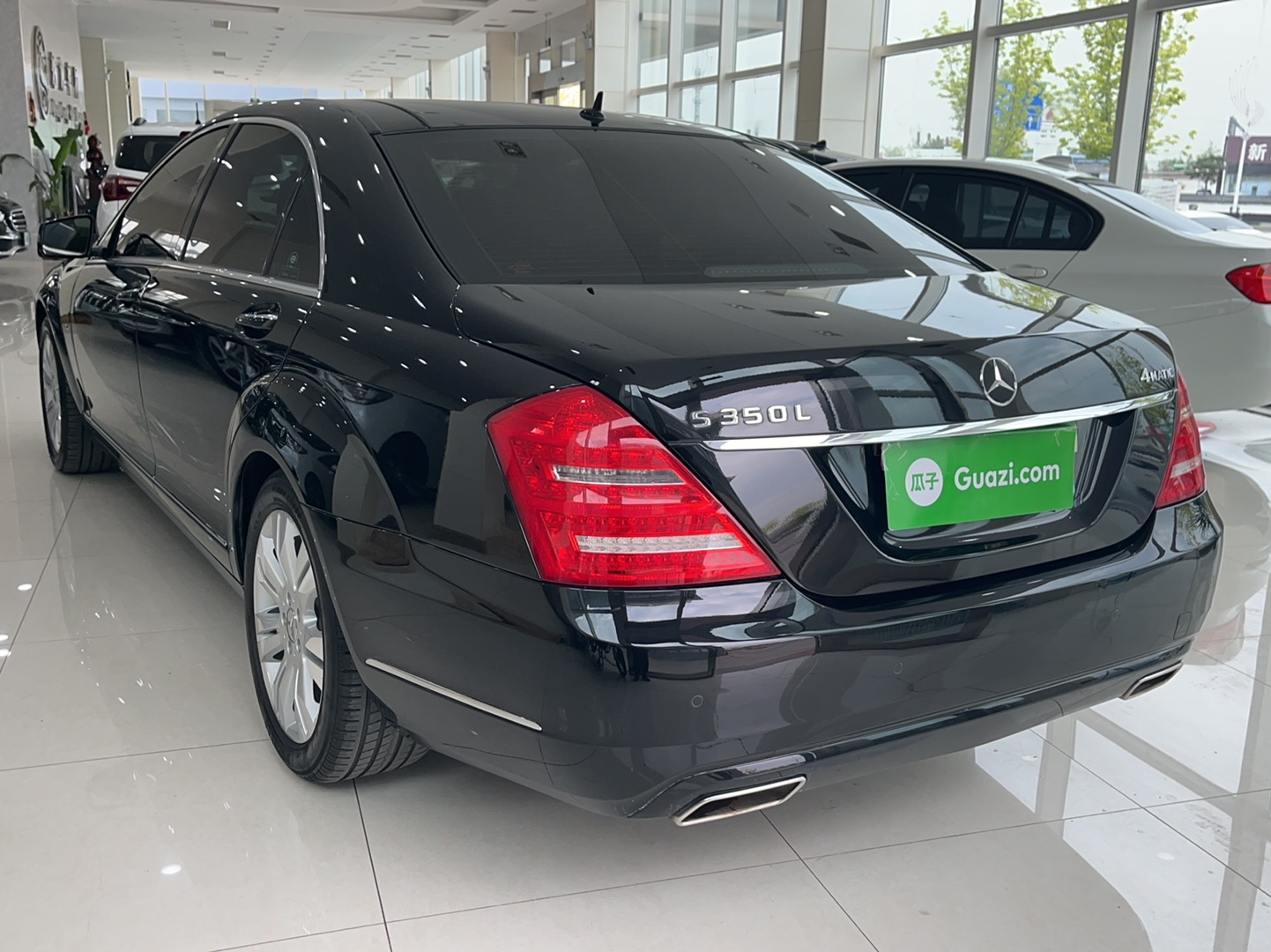 奔驰S级 2012款 S 300 L 商务型 Grand Edition(进口)