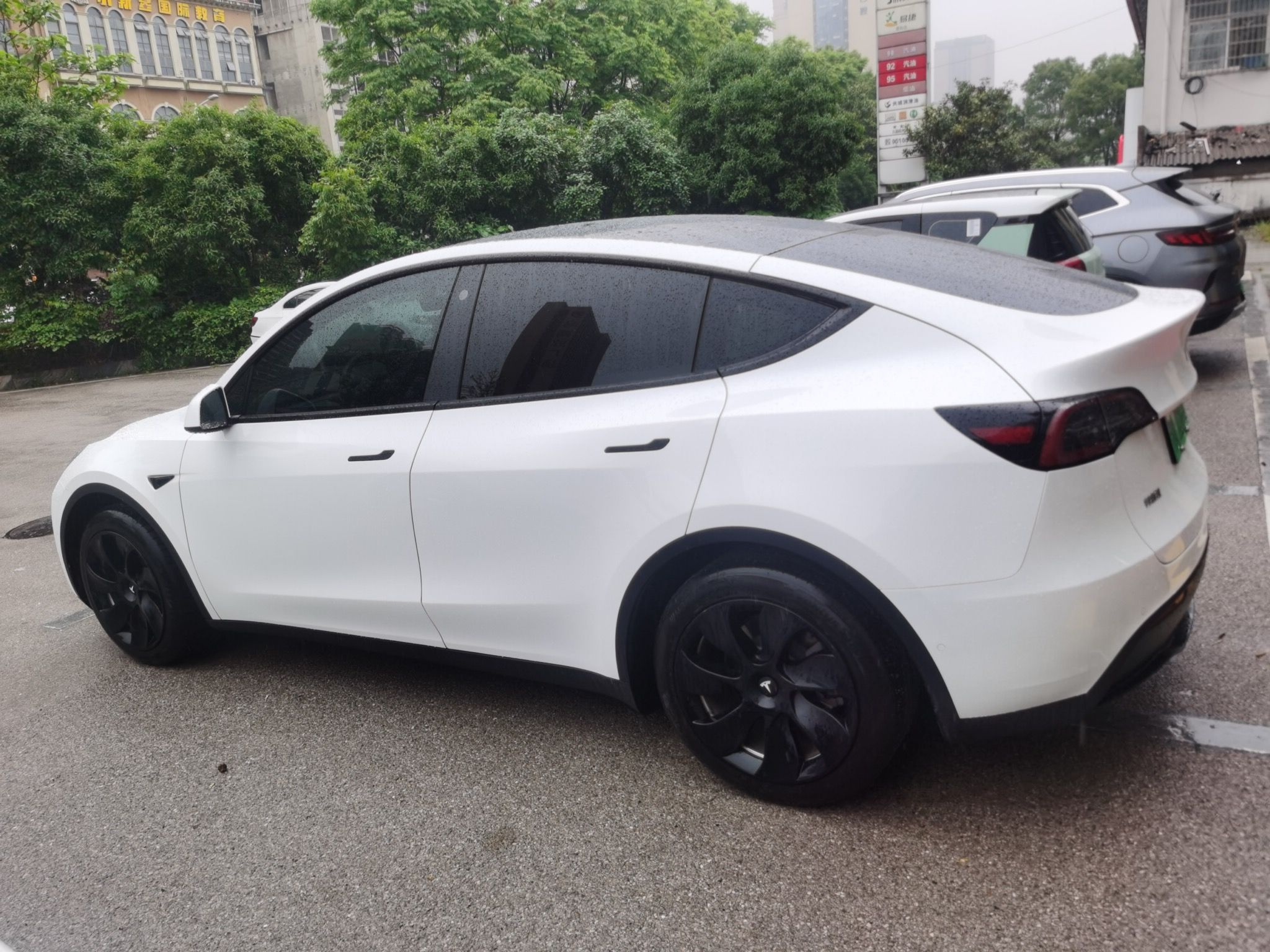 特斯拉 Model Y 2022款 后轮驱动版