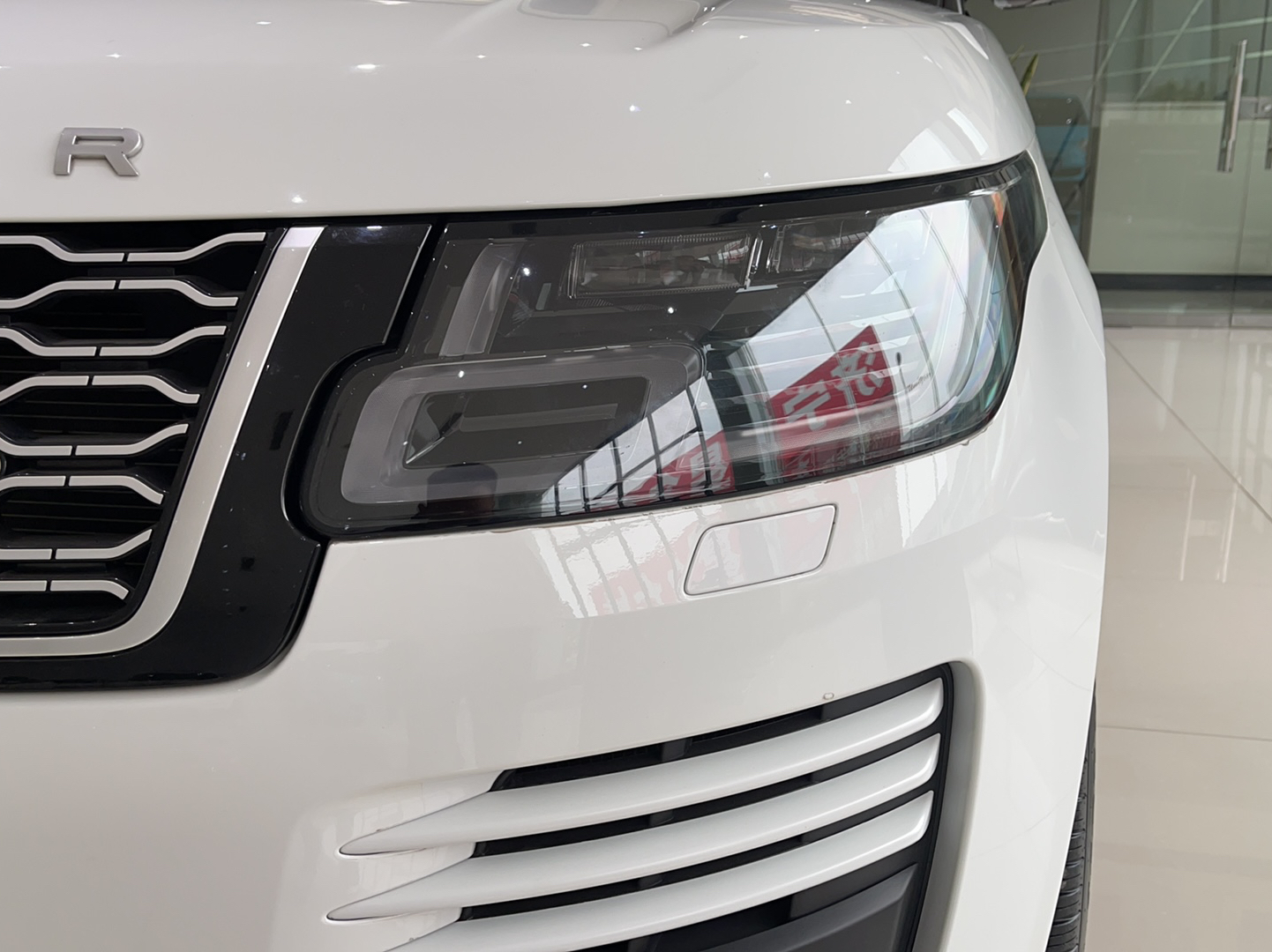 路虎 揽胜 2018款 3.0 V6 SC Vogue 传世版(进口)