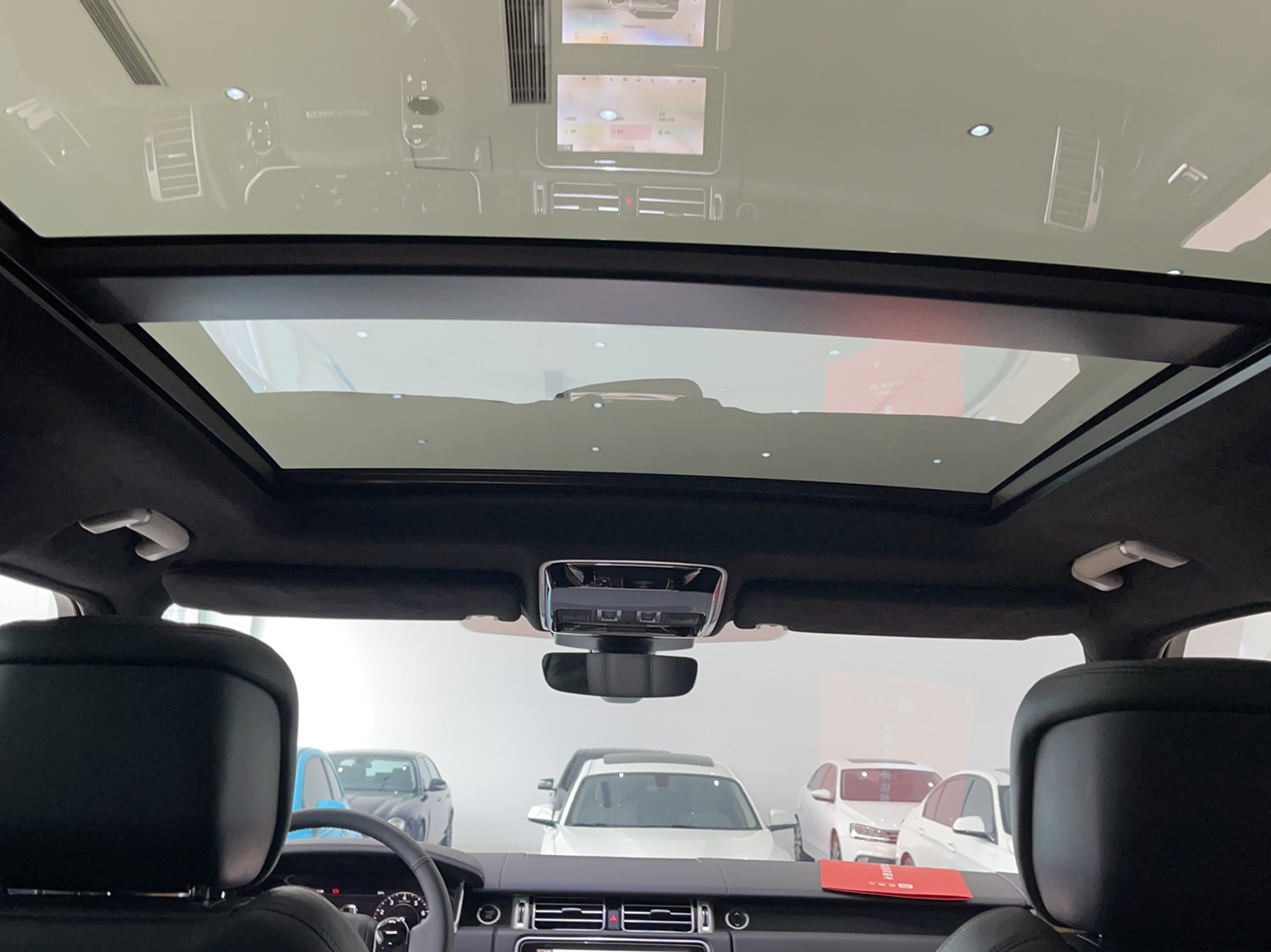 路虎 揽胜 2018款 3.0 V6 SC Vogue 传世版(进口)