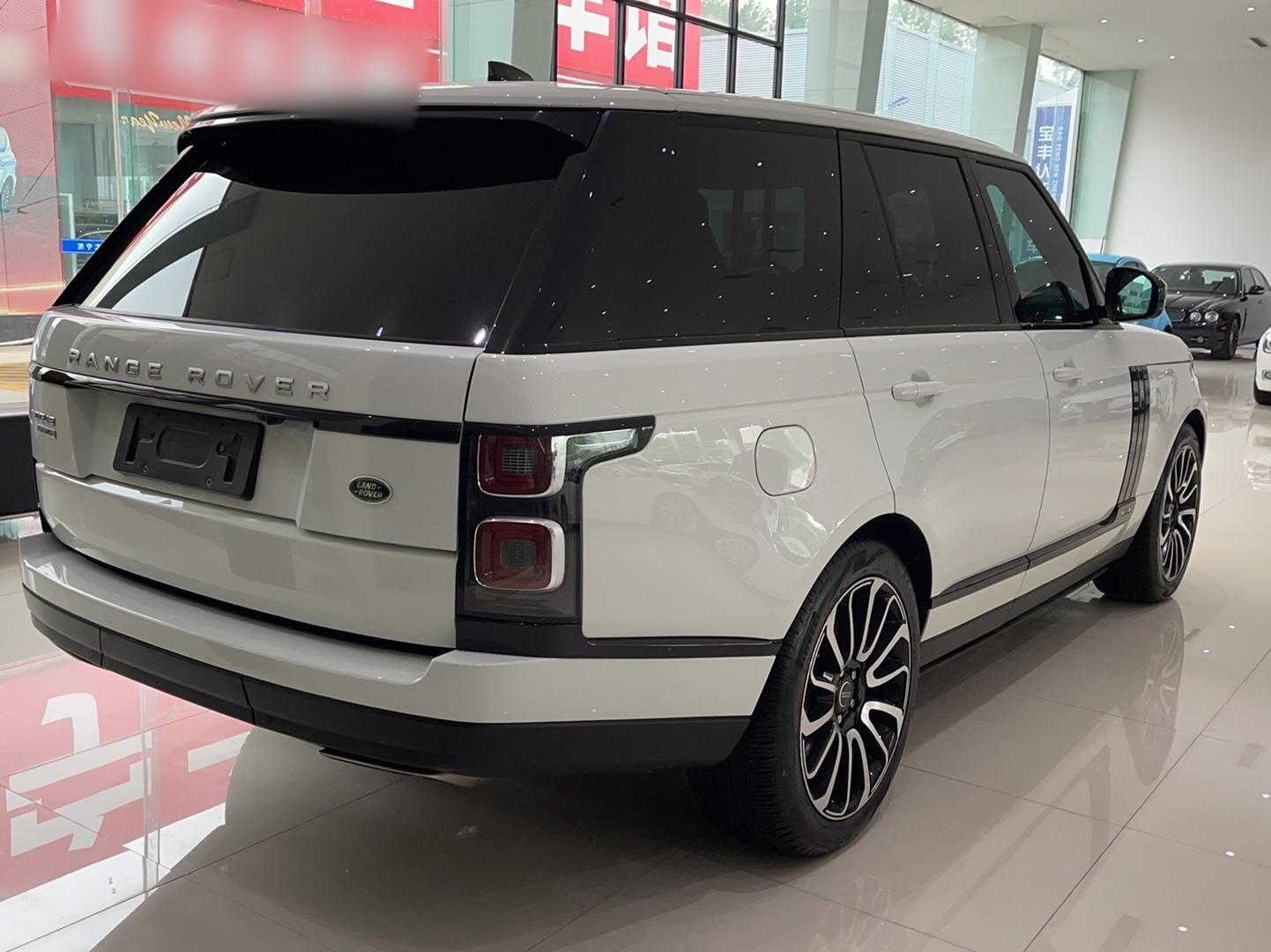 路虎 揽胜 2018款 3.0 V6 SC Vogue 传世版(进口)