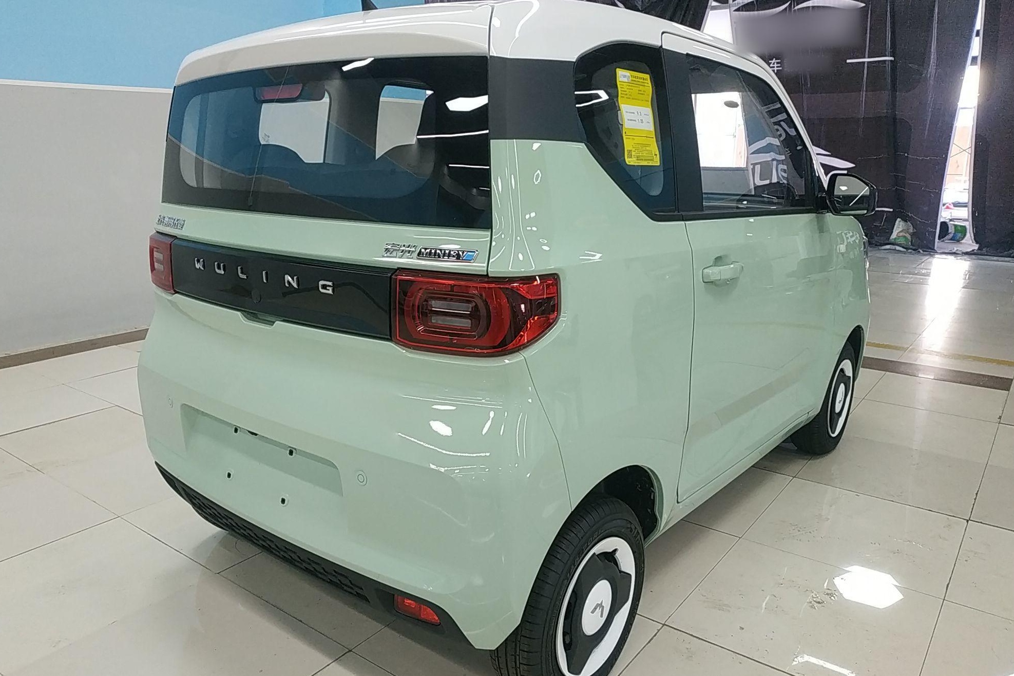 五菱汽车 宏光MINI EV 2022款 马卡龙臻享款 磷酸铁锂