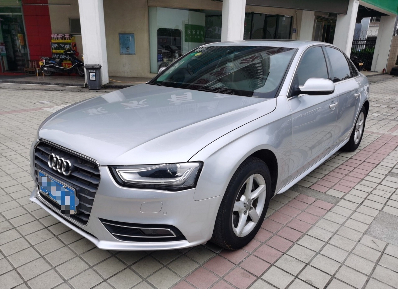 奥迪A4L 2013款 35 TFSI 自动舒适型