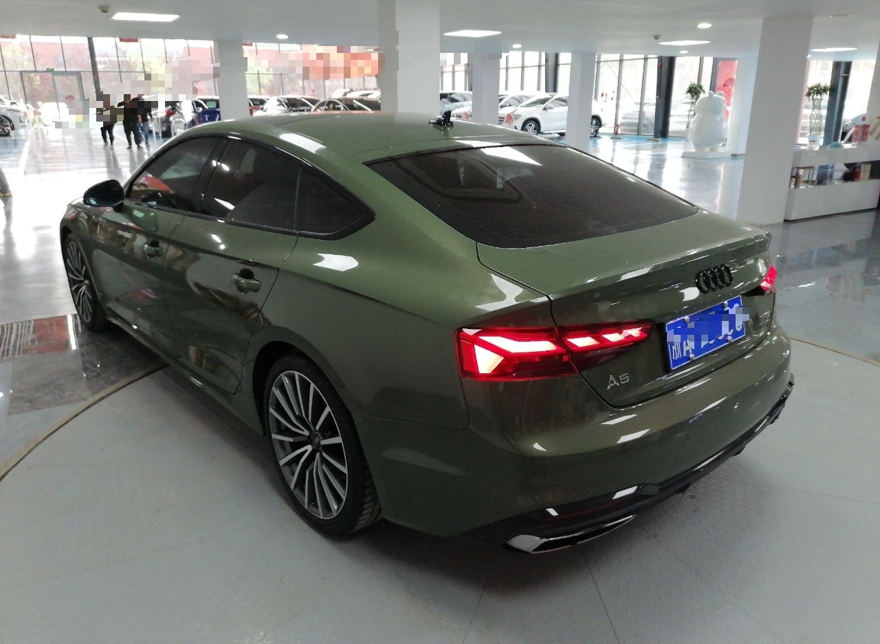 奥迪A5 2021款 Sportback 40 TFSI quattro 豪华动感型(进口)