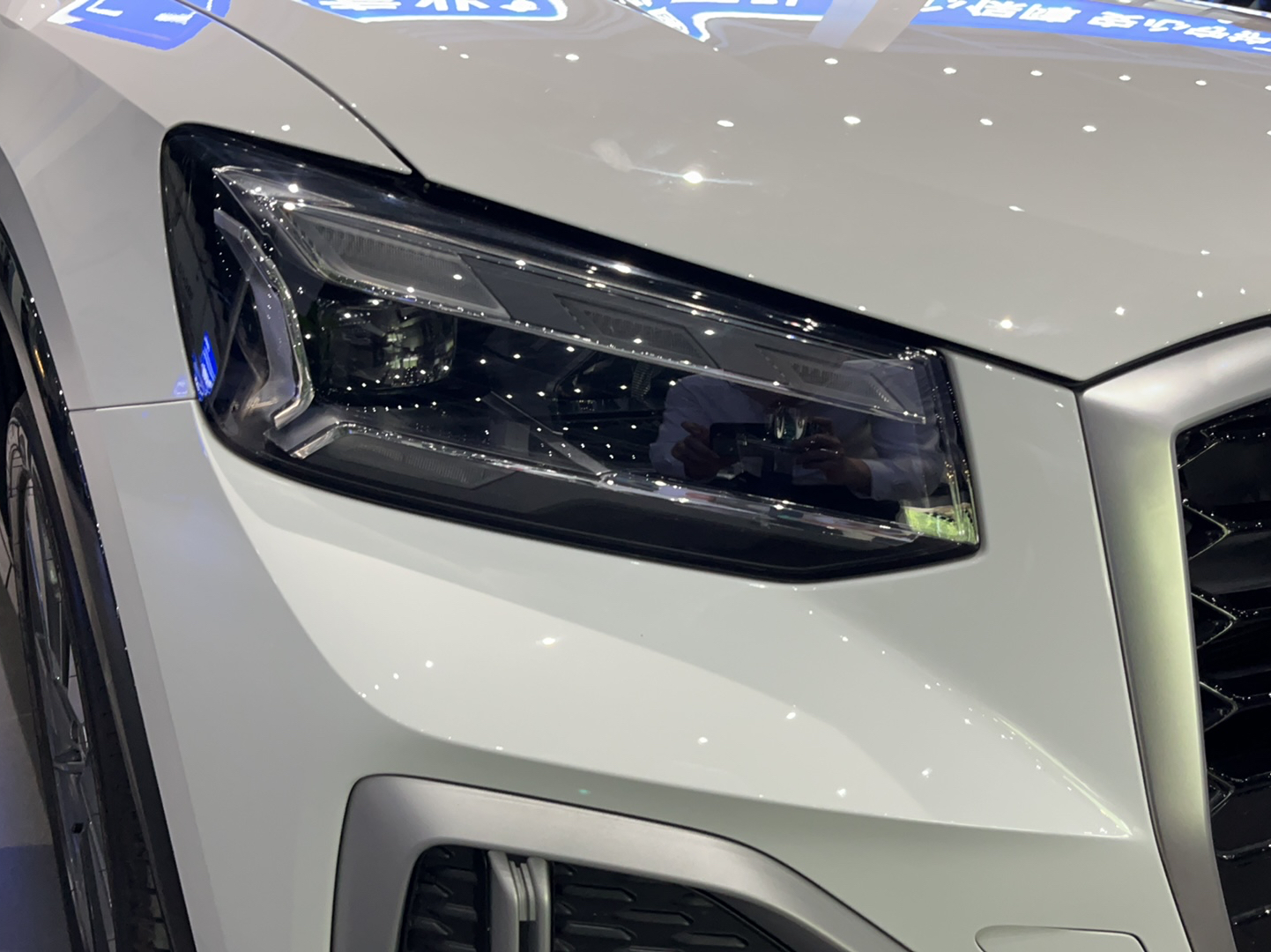 奥迪Q2L 2022款 35 TFSI 时尚致雅型