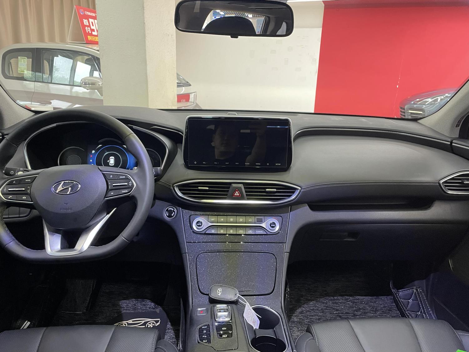 现代 全新胜达 2020款 380 TGDi GLS 自动两驱豪华版