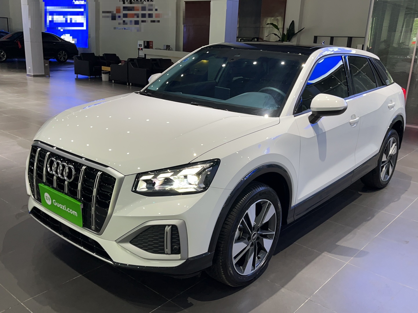 奥迪Q2L 2022款 35 TFSI 时尚致雅型