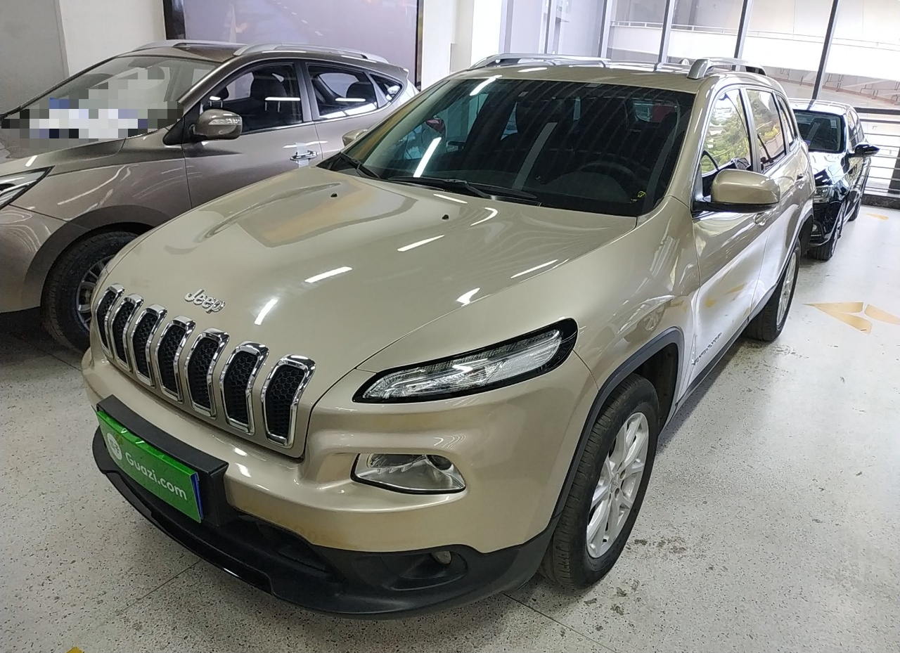 Jeep 自由光 2014款 2.4L 都市版(进口)