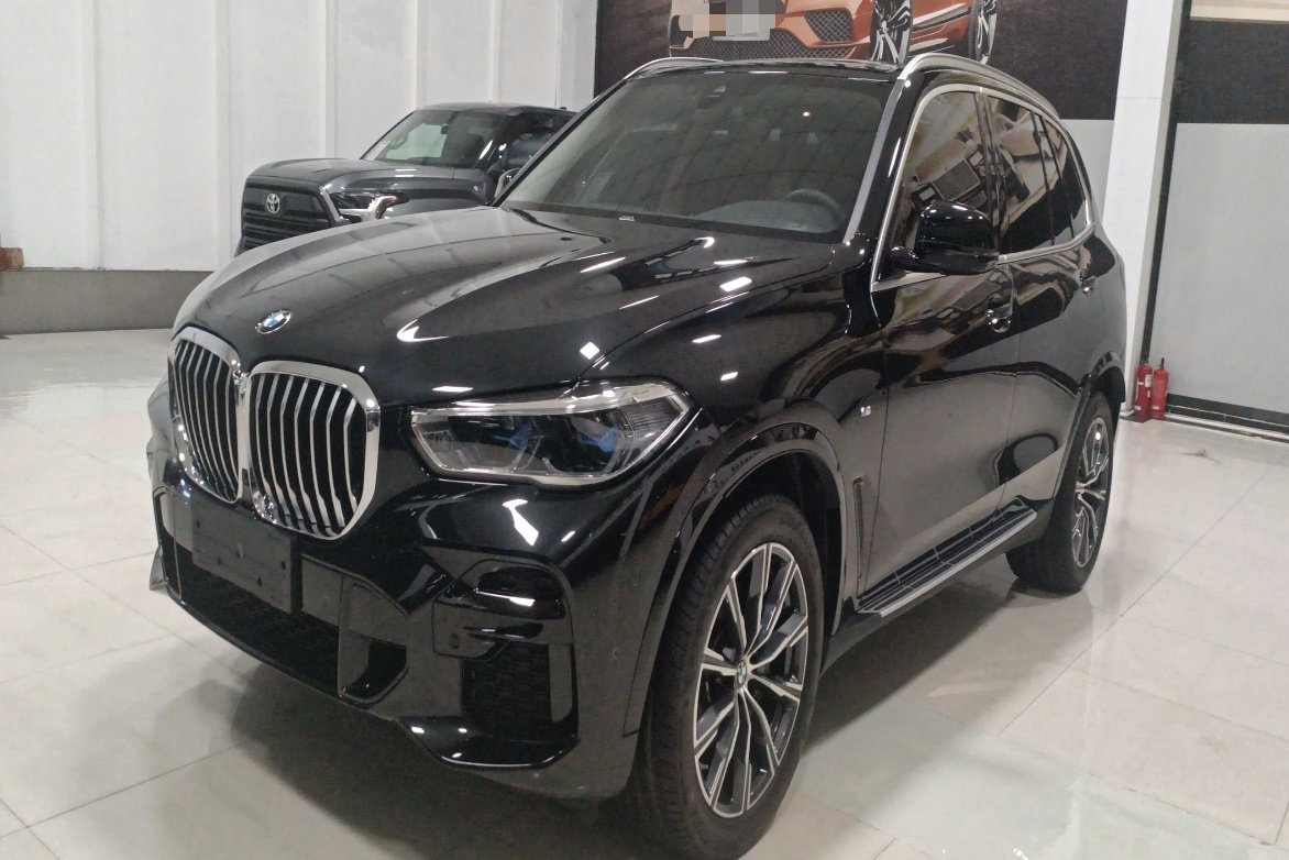 宝马X5 2022款 xDrive40i M运动套装(进口)