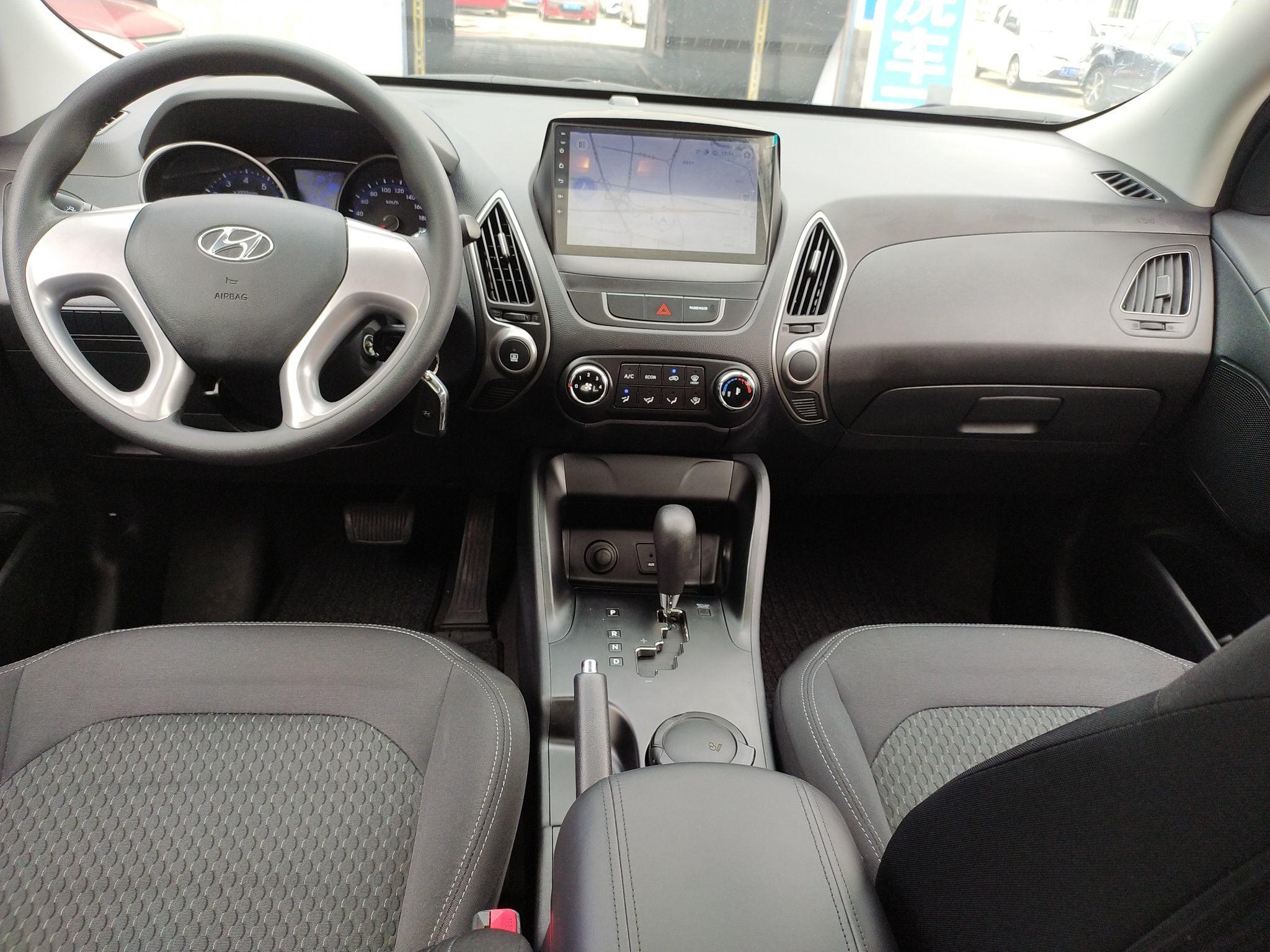北京现代ix35 2015款 2.0L 自动两驱舒适型 国V中控内饰12