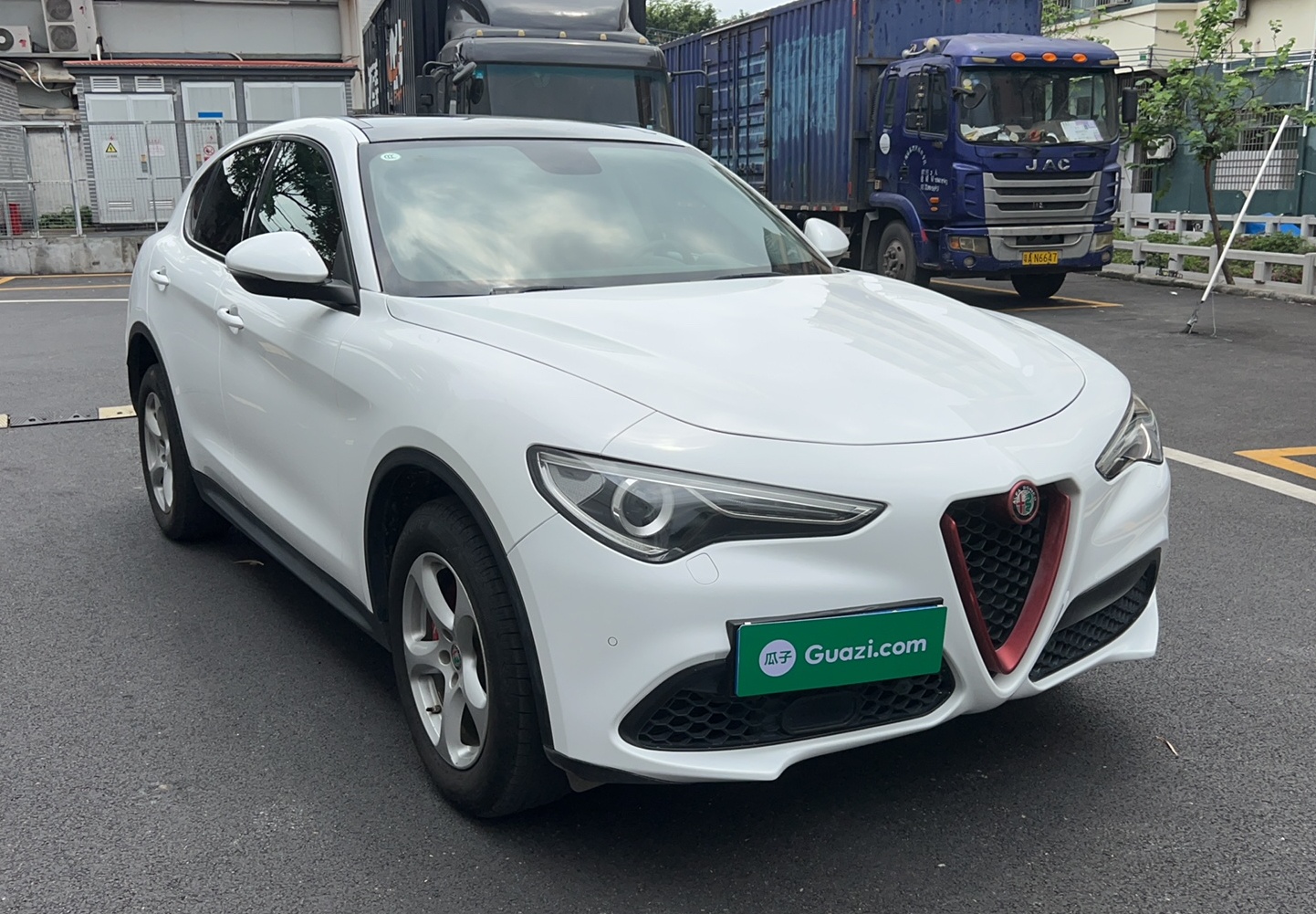 阿尔法·罗密欧 Stelvio 2017款 2.0T 200HP 精英版