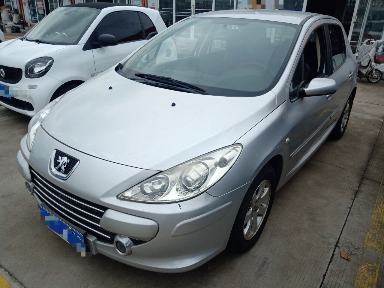 标致307 2010款 两厢 1.6L 手动舒适版