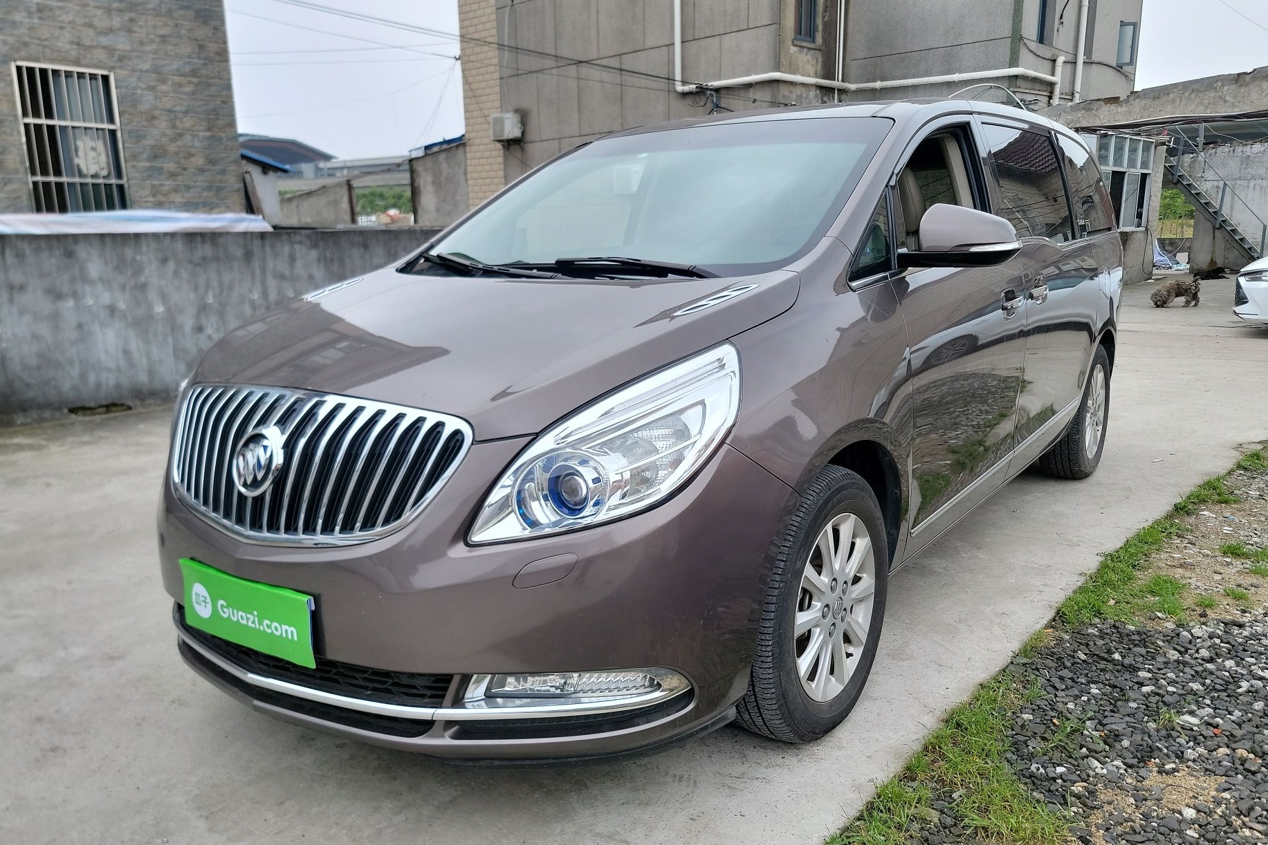 别克GL8 2011款 3.0L XT豪华商务旗舰版