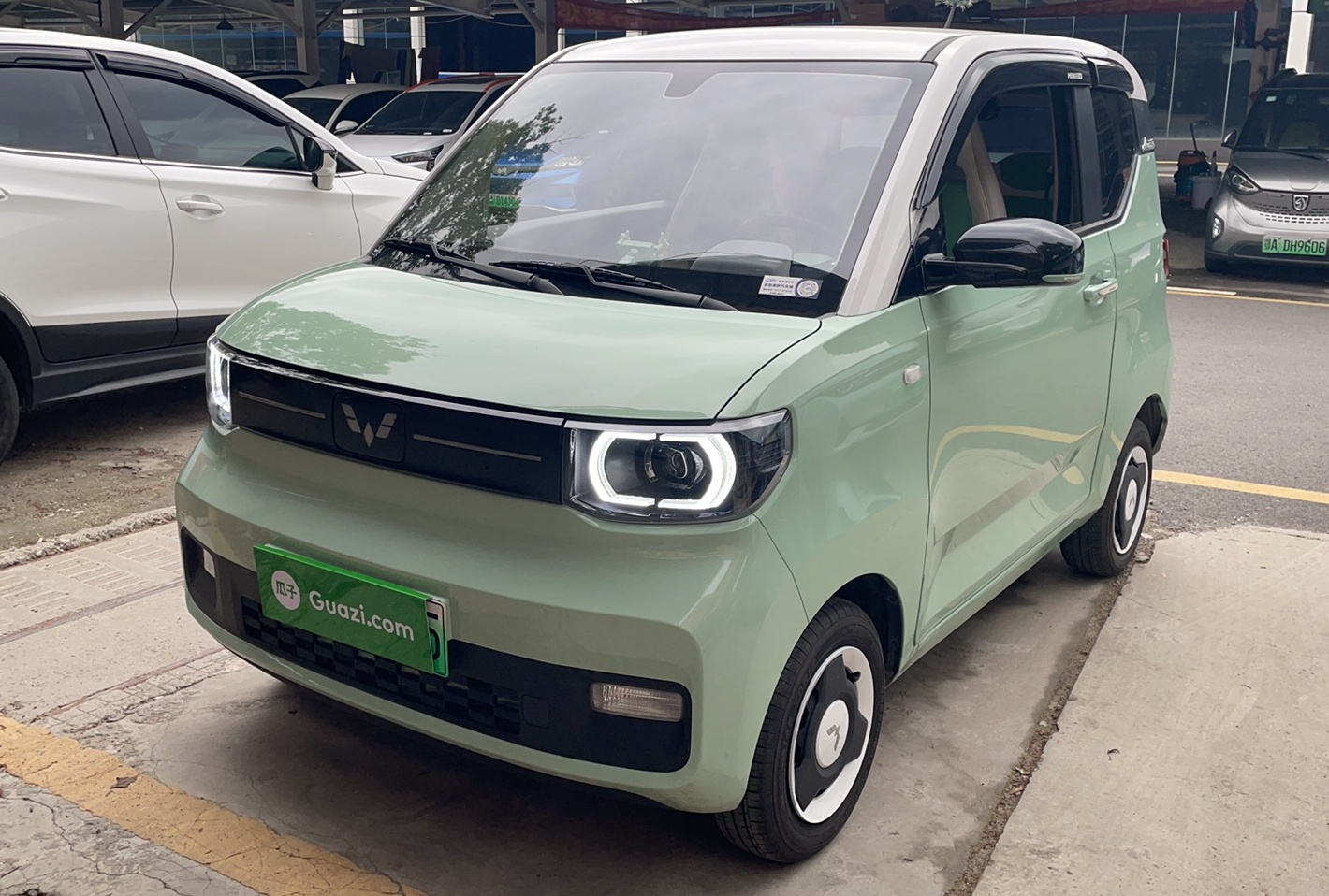 五菱汽车 宏光MINI EV 2022款 马卡龙时尚款 磷酸铁锂