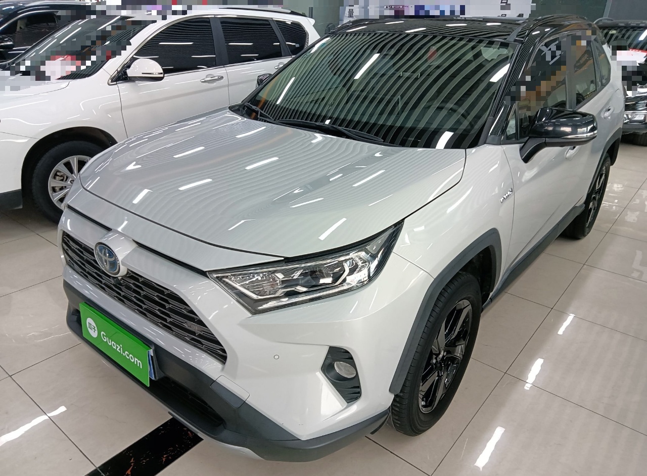 丰田 RAV4 2020款 双擎  2.5L CVT四驱旗舰版