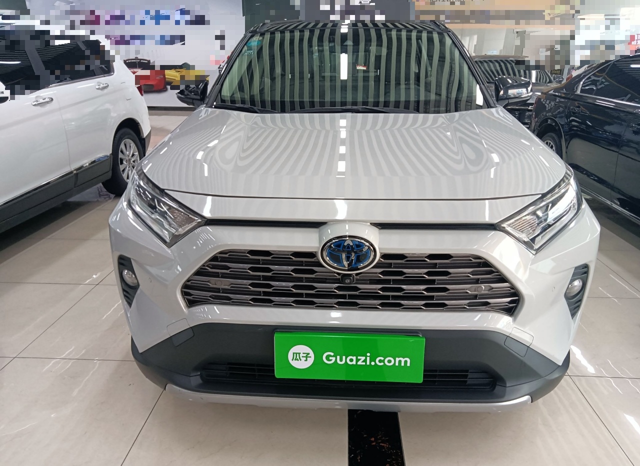 丰田 RAV4 2020款 双擎  2.5L CVT四驱旗舰版