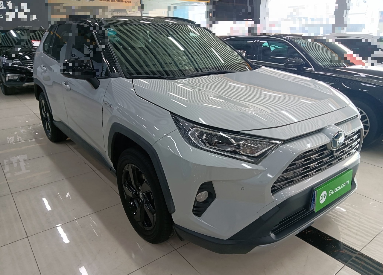 丰田 RAV4 2020款 双擎  2.5L CVT四驱旗舰版