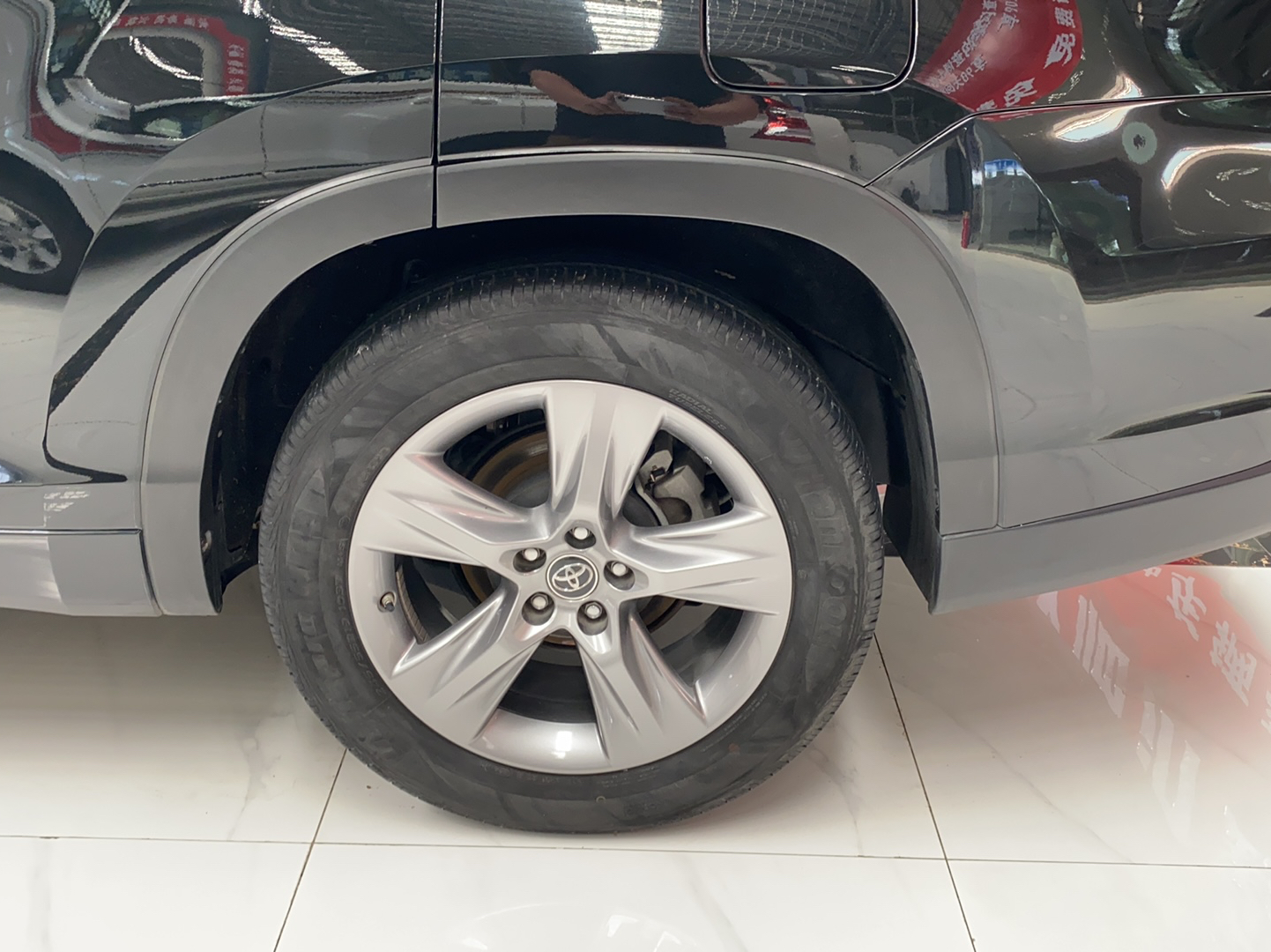 丰田 汉兰达 2018款 2.0T 四驱尊贵版 7座 国V