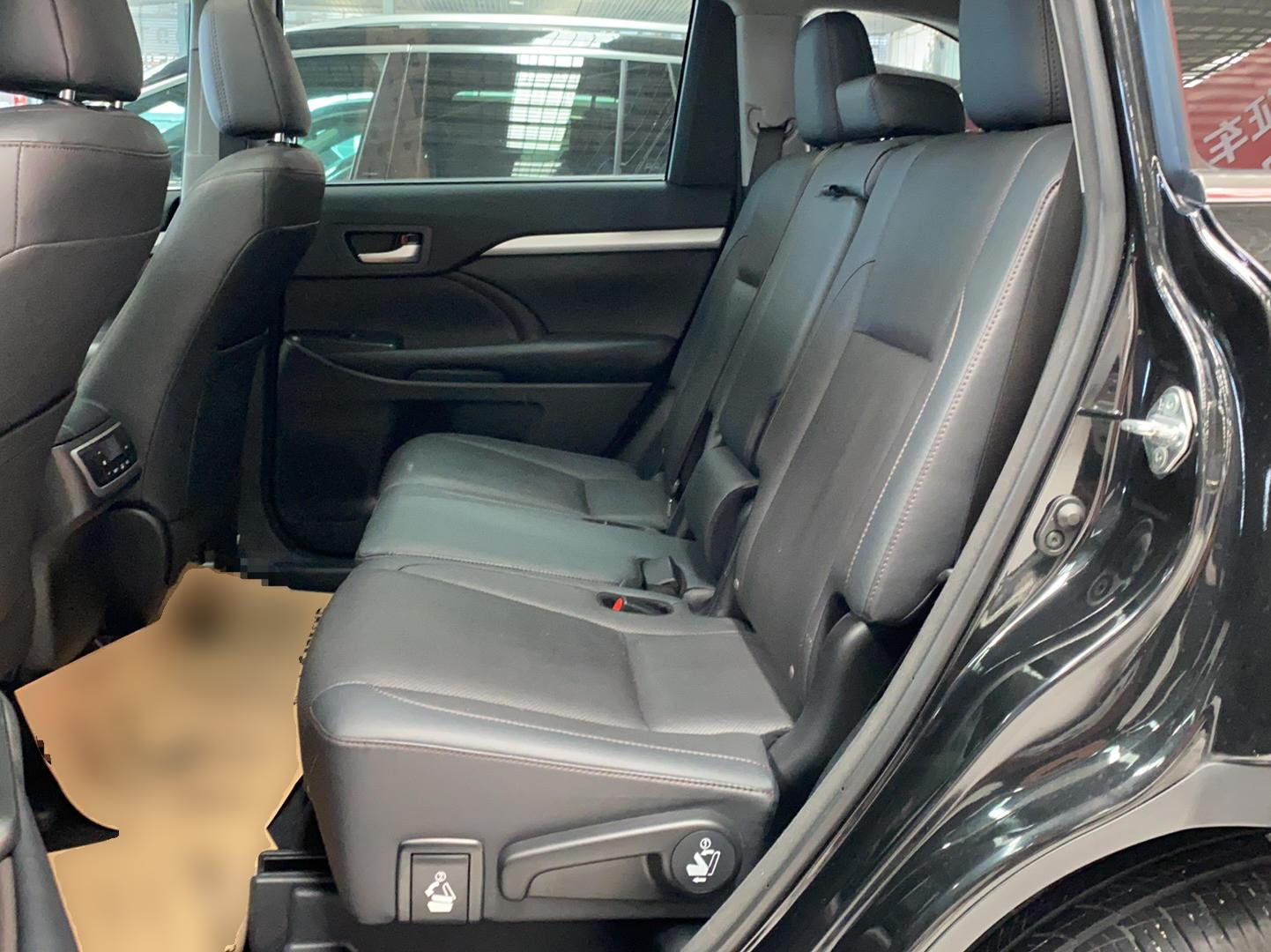 丰田 汉兰达 2018款 2.0T 四驱尊贵版 7座 国V