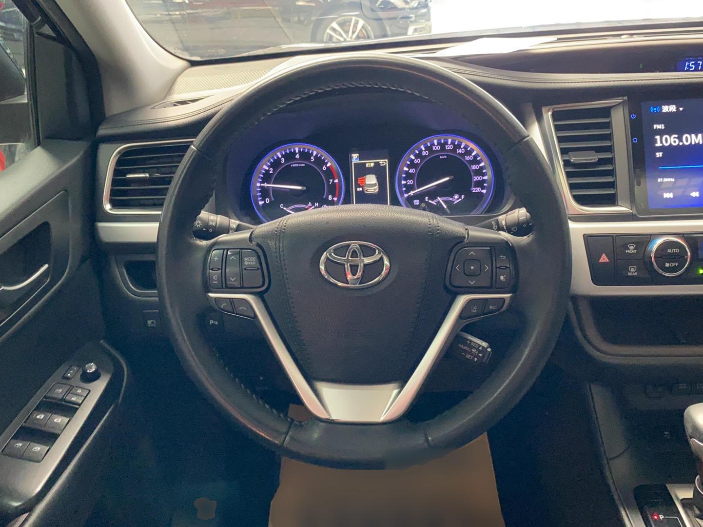 丰田 汉兰达 2018款 2.0T 四驱尊贵版 7座 国V