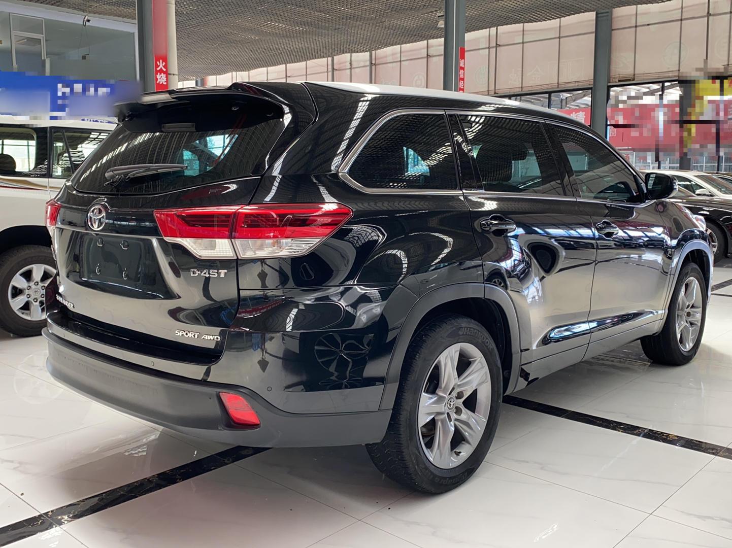 丰田 汉兰达 2018款 2.0T 四驱尊贵版 7座 国V