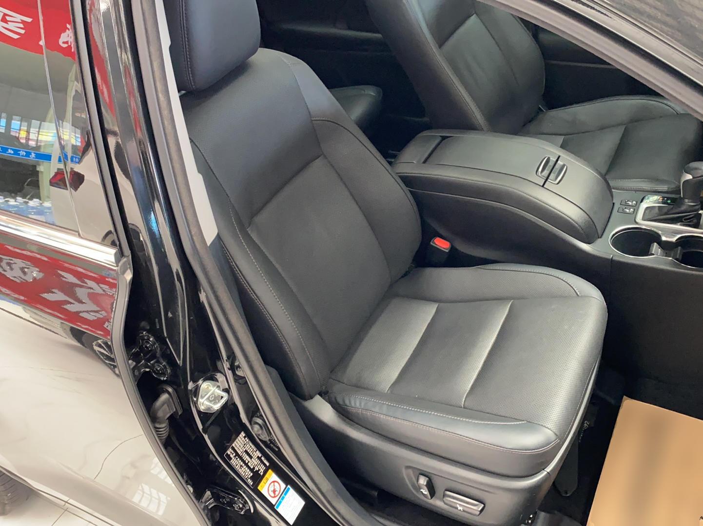 丰田 汉兰达 2018款 2.0T 四驱尊贵版 7座 国V