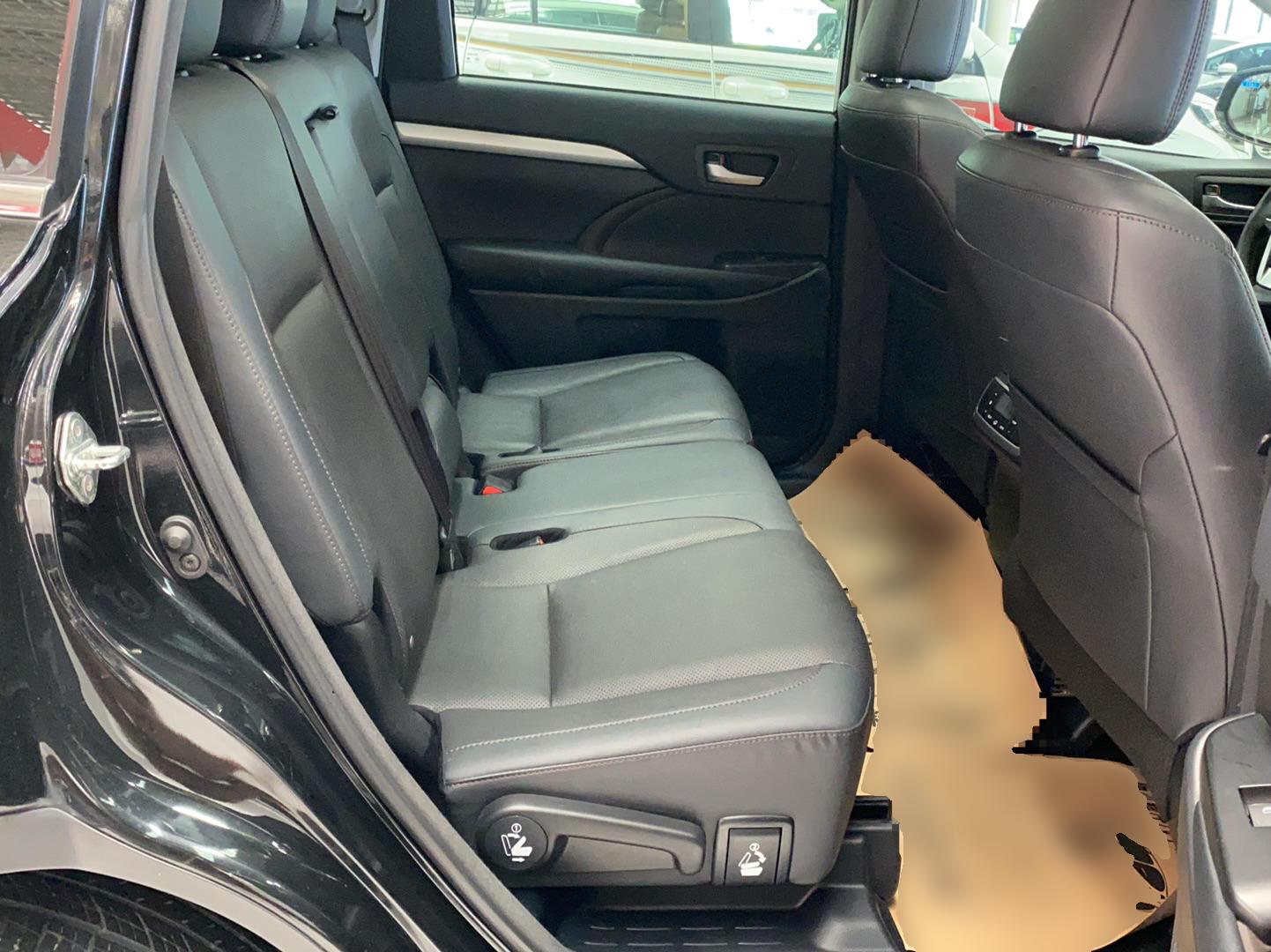 丰田 汉兰达 2018款 2.0T 四驱尊贵版 7座 国V