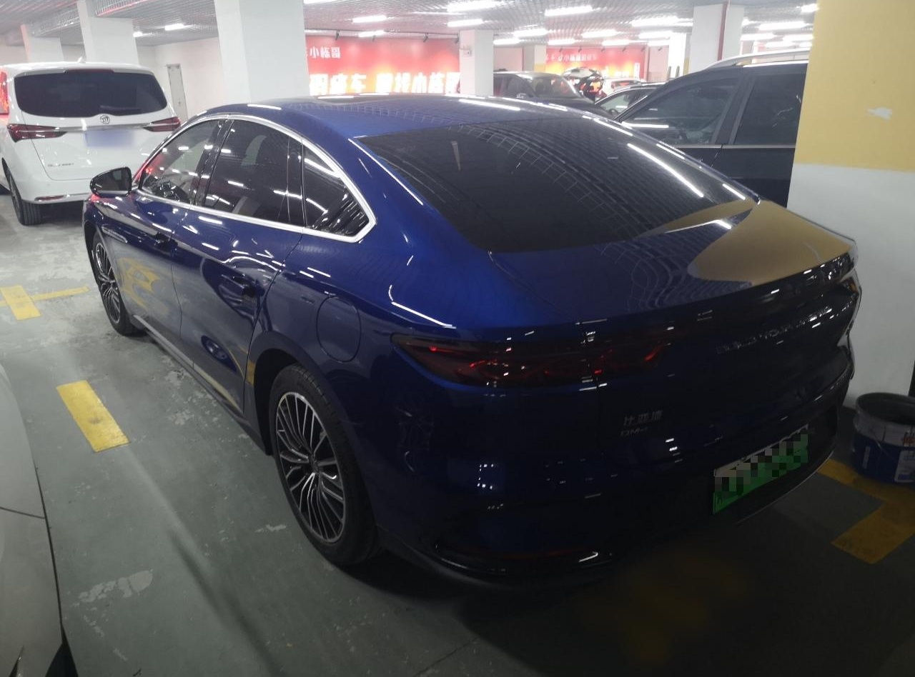 比亚迪 汉 2022款 DM-i 121KM 尊享型