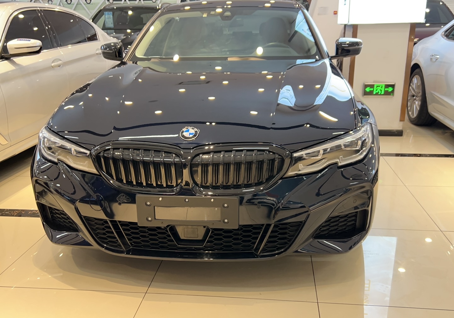 宝马3系 2022款 330Li xDrive M运动曜夜套装