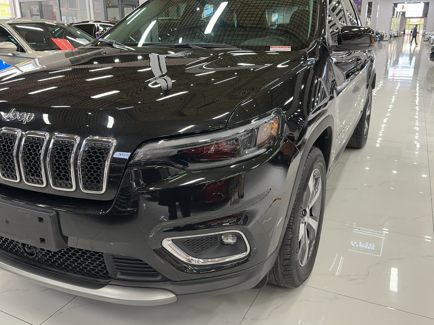 Jeep 自由光 2019款 2.0T 四驱探享版 自动驾驶智慧包 国V