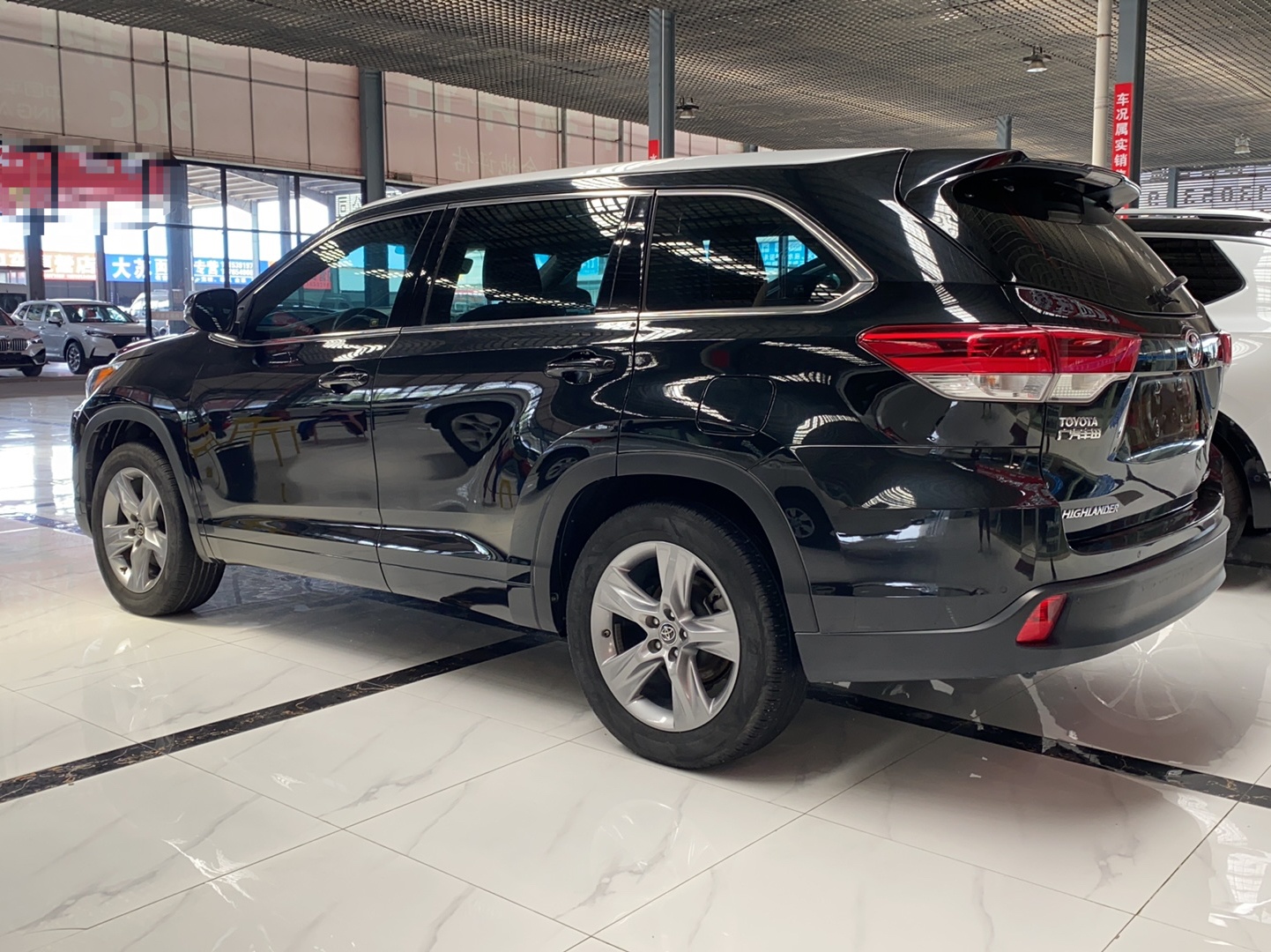 丰田 汉兰达 2018款 2.0T 四驱尊贵版 7座 国V