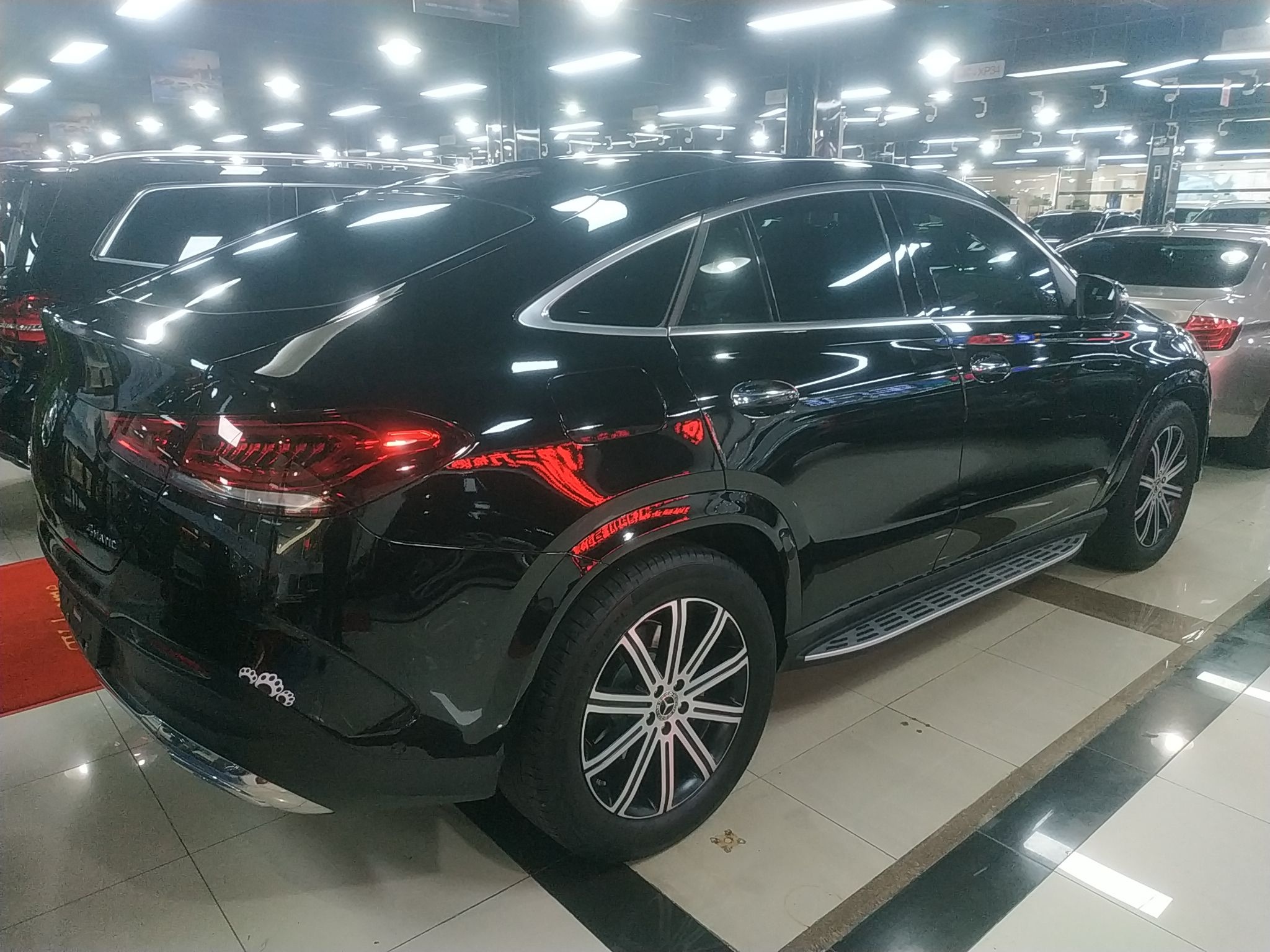 奔驰GLE级 2022款 GLE 350 4MATIC 轿跑SUV 时尚型(进口)